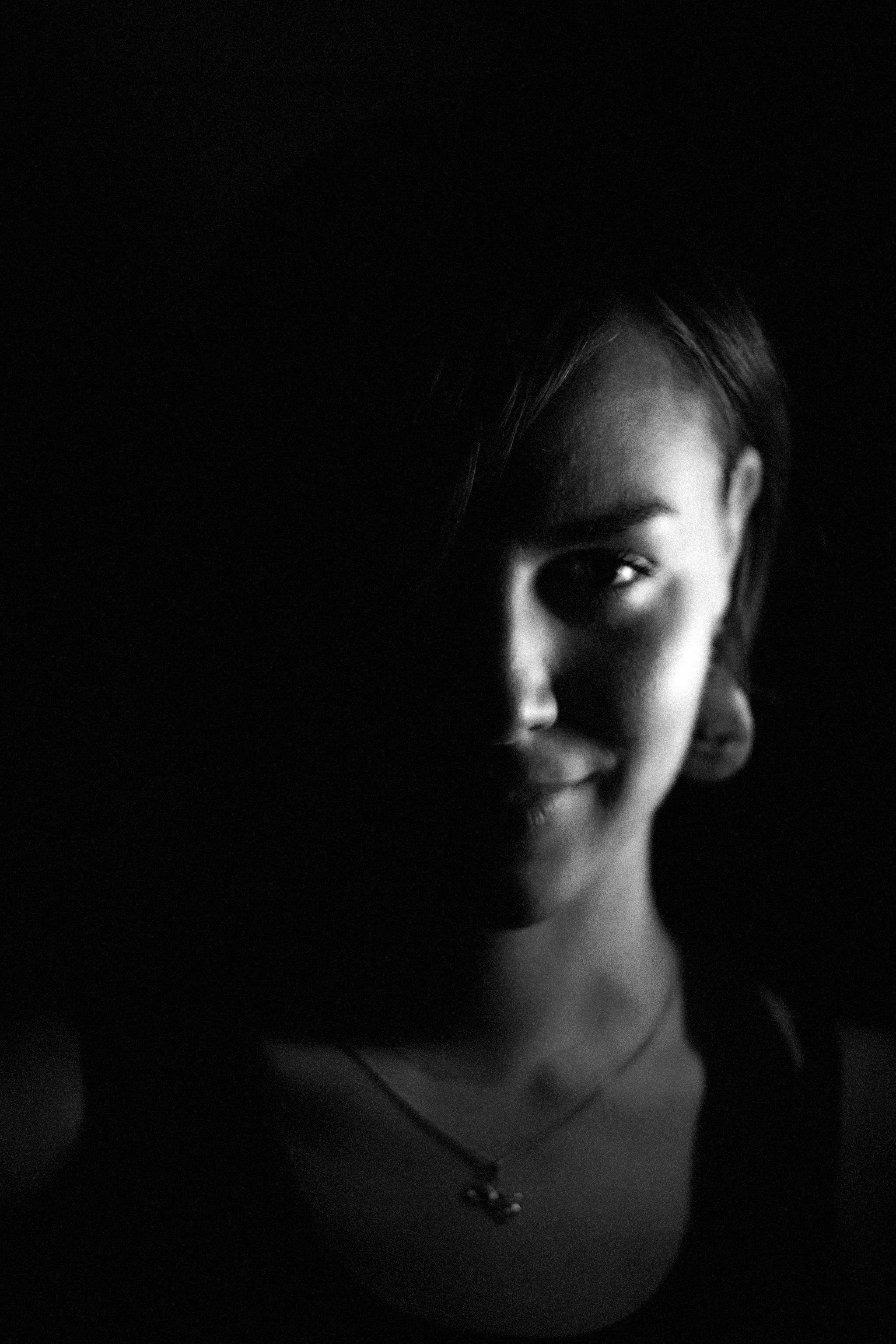 bwglow.jpg