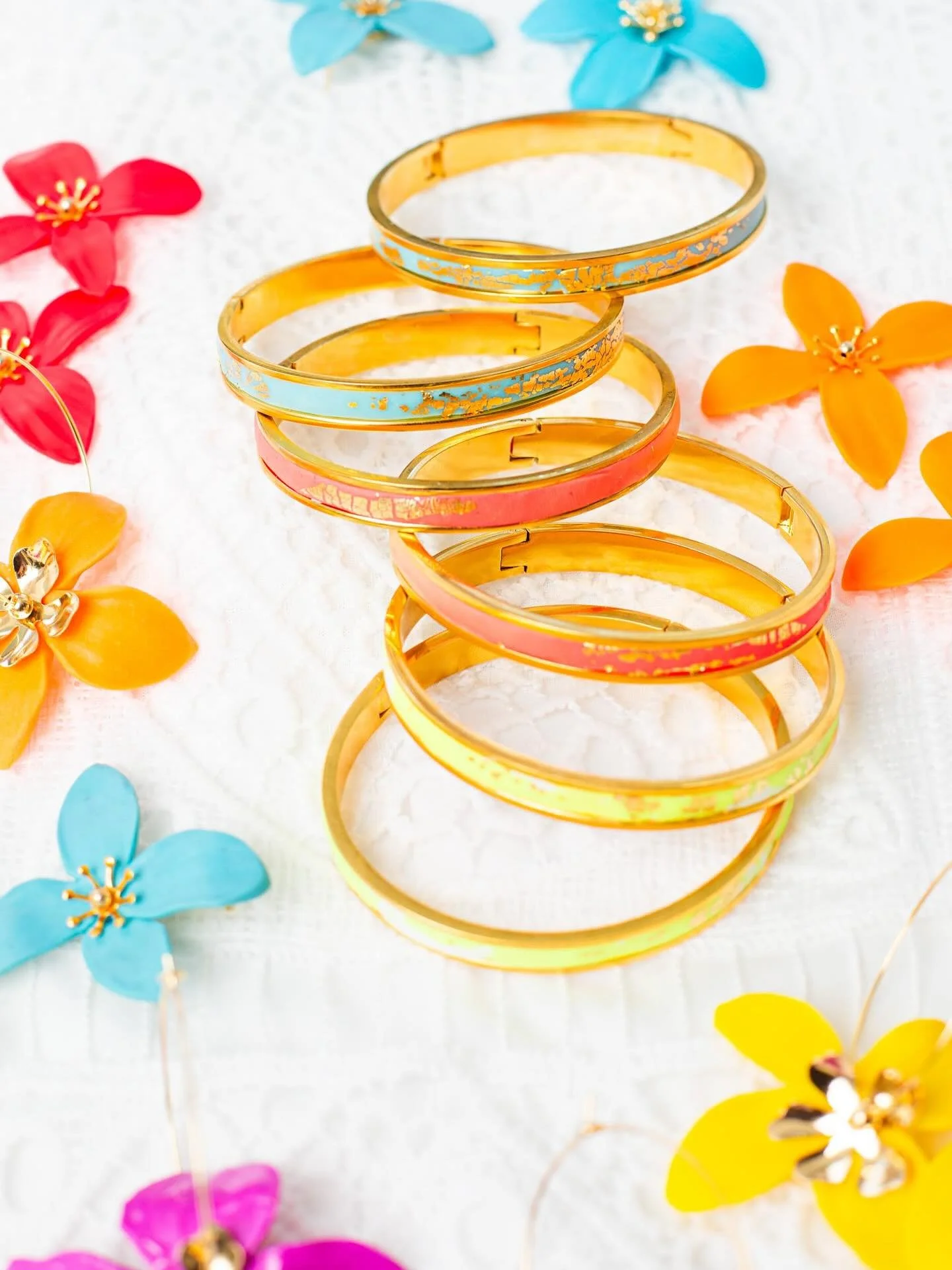 🌈
📷 @forlanyajewelry 
.
.
.
.
#mindfulmotionphoto #freelancingfemales #ctphotographer #pretty  #jewelryphotography #canonphotography #handmadejewelry #handmadeisbetter #connecticutstyle #connecticutphotographer #fairfieldcounty #productphotography 