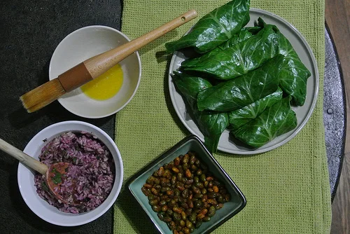 citrusy blueberry-parsley collard dolmas with spiced edamame.jpg