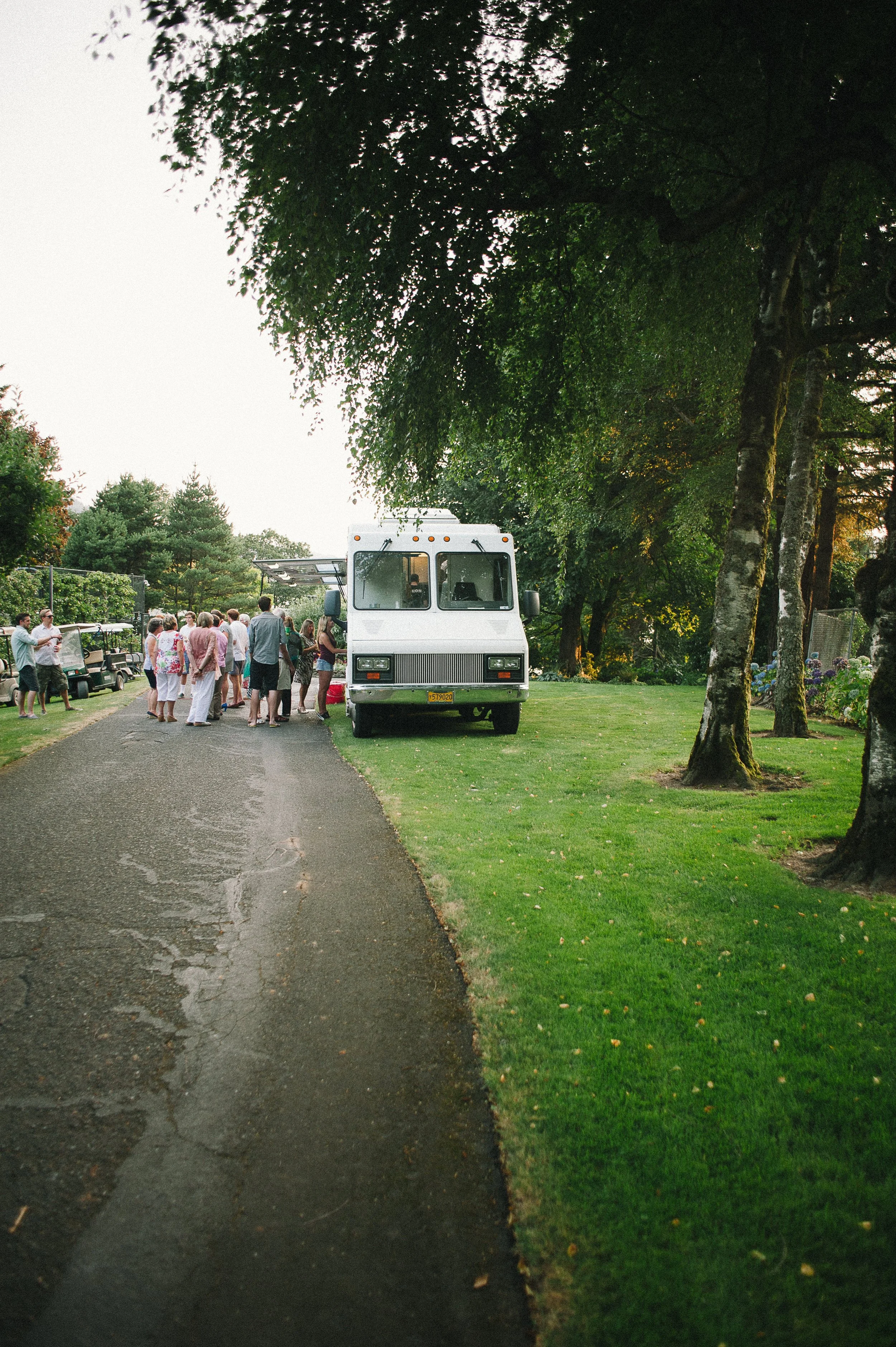 02_2q6zT273006229x.jpg