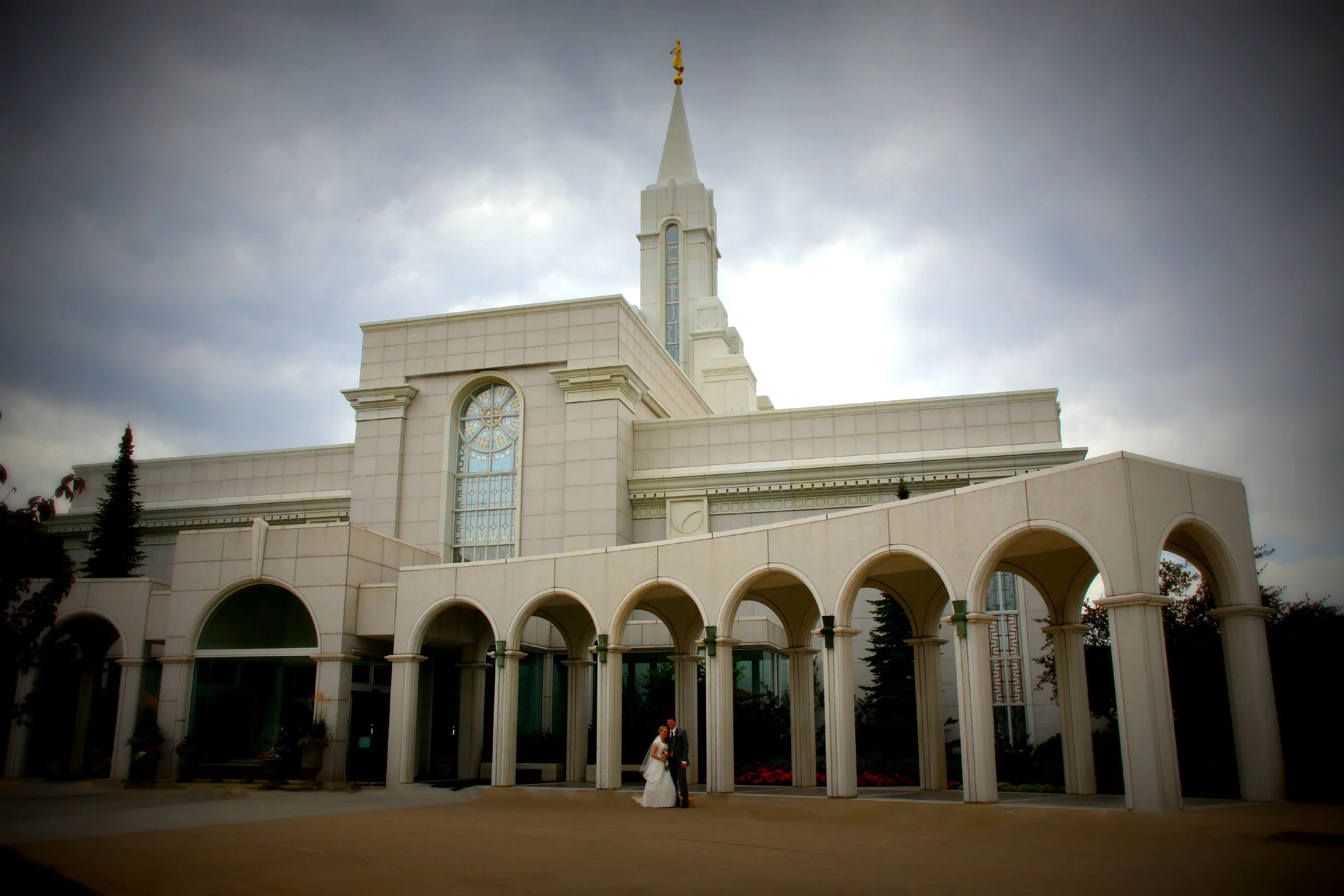 Bountiful Utah LDS Temple wedding Photographer
