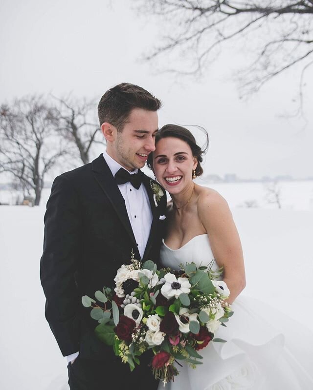 Never too cold to take wedding photos in the snow! #worthit 💕 Congrats, Mary + Brett, what a beautiful day in Madison. #robertarae #robertaraephotography #wisconsinphotographer #wisconsinlifestylephotographer #wisconsinfamilyphotographer #ozaukeepho