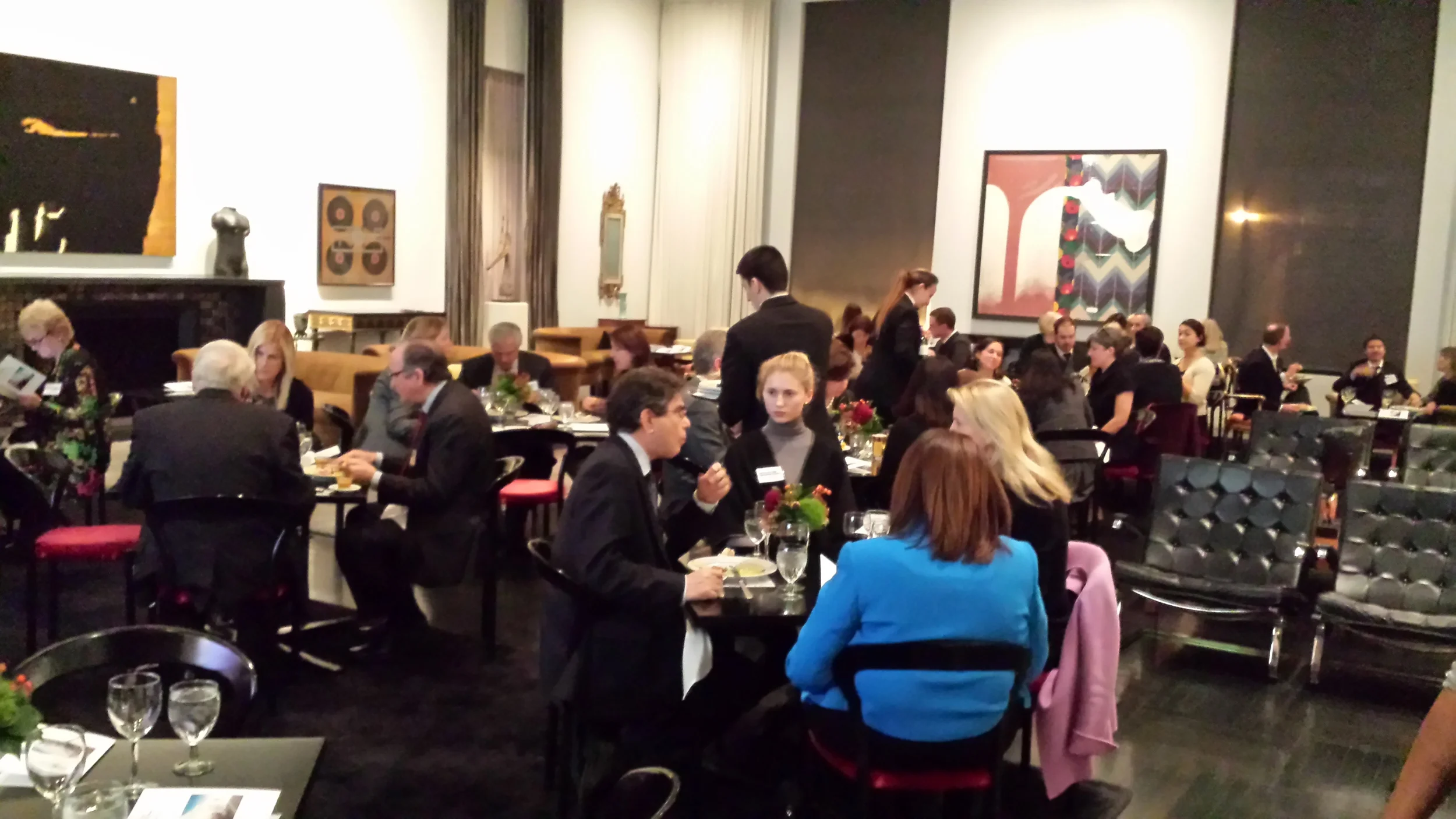 The Arts Club of Chicago provided a stunning atmosphere for the evening.