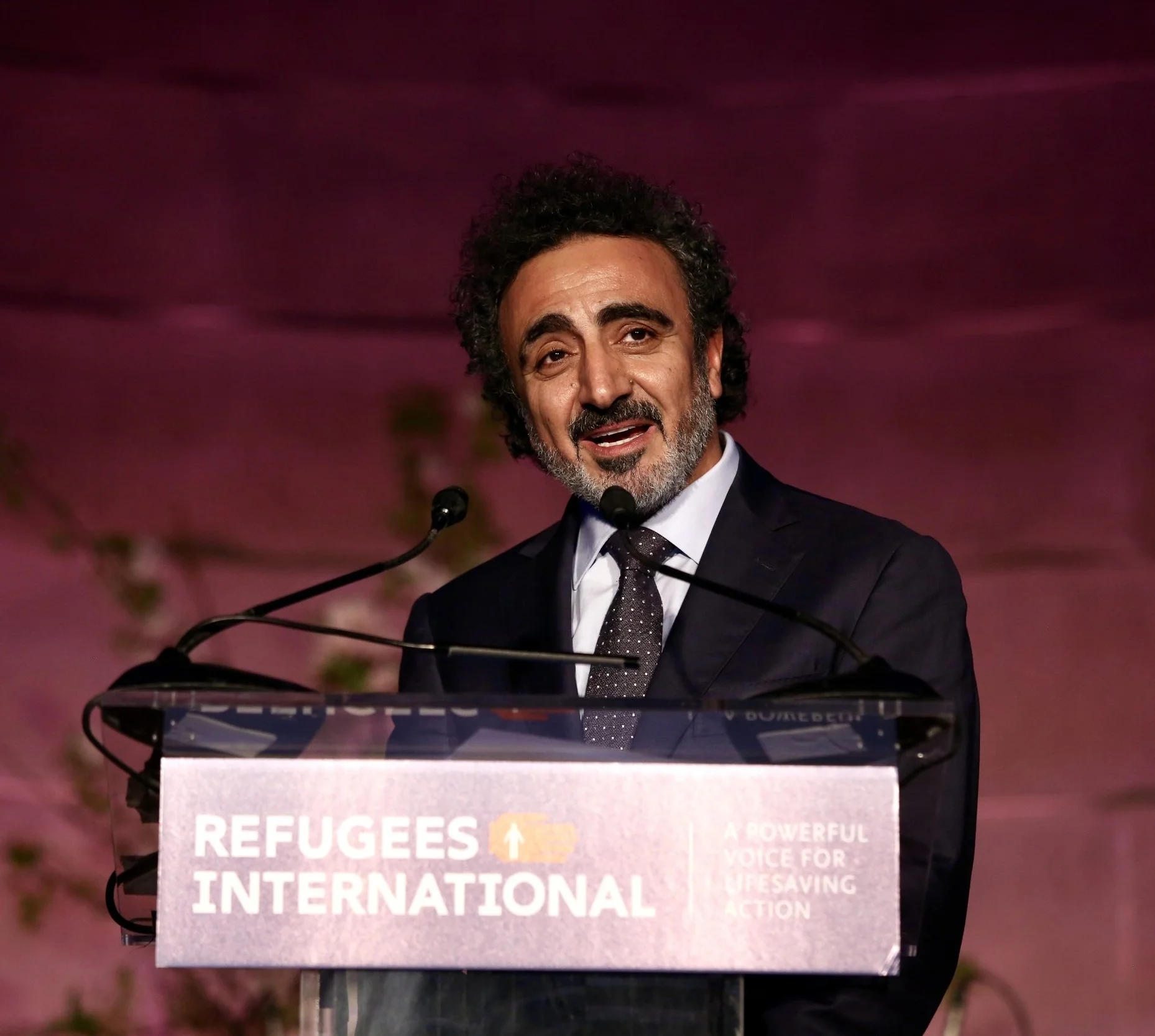 2018 McCall-Pierpaoli Humanitarian Award Winner Hamdi Ulukaya addresses Refugees International's 39th Anniversary Dinner.