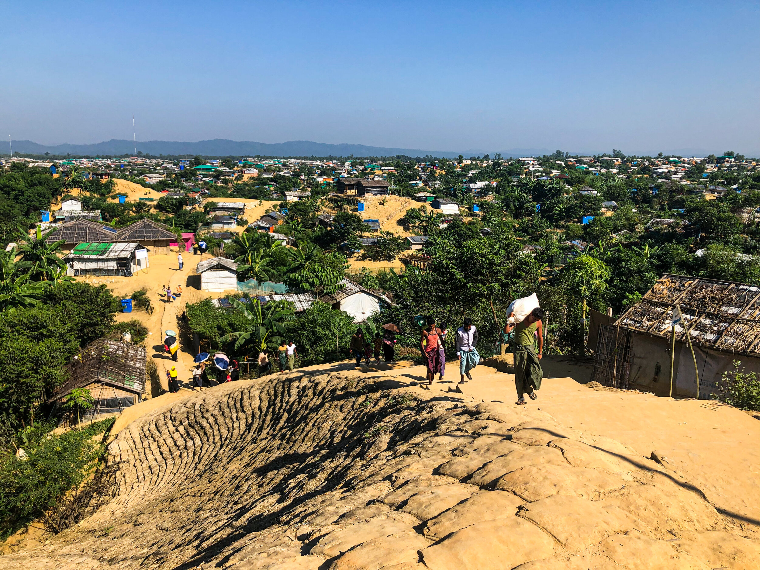 Rohingya refugees living in the mega-camp in Bangladesh. Photo by Aviva Shwayder/Refugees International.