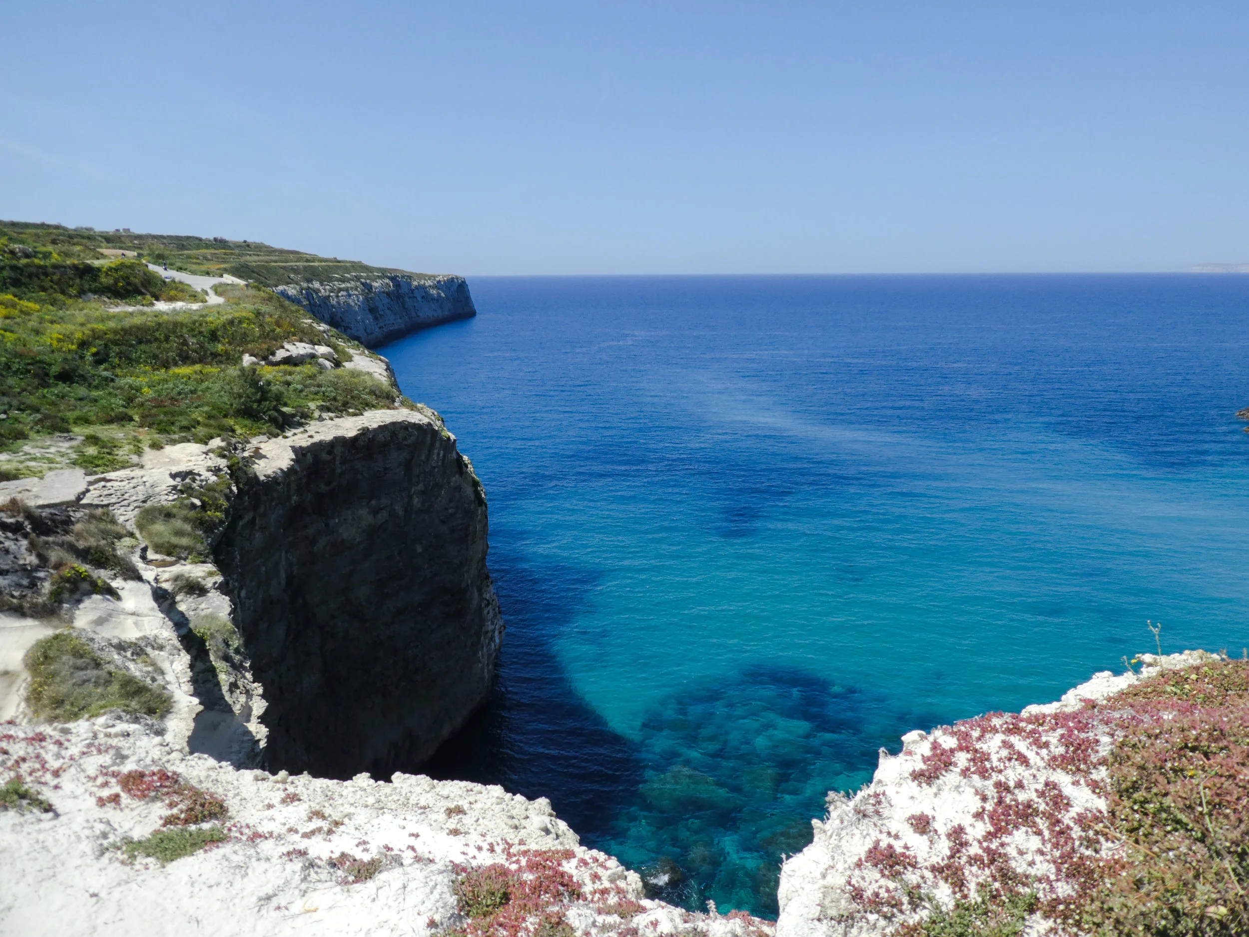 My favorite hiking landscape on Malta, just beside my favortite bay. As it is largely "undiscovered", let me keep it that way and not disclose the exact location.