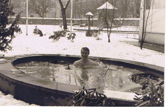 1967 Emil im Eisbad.jpg