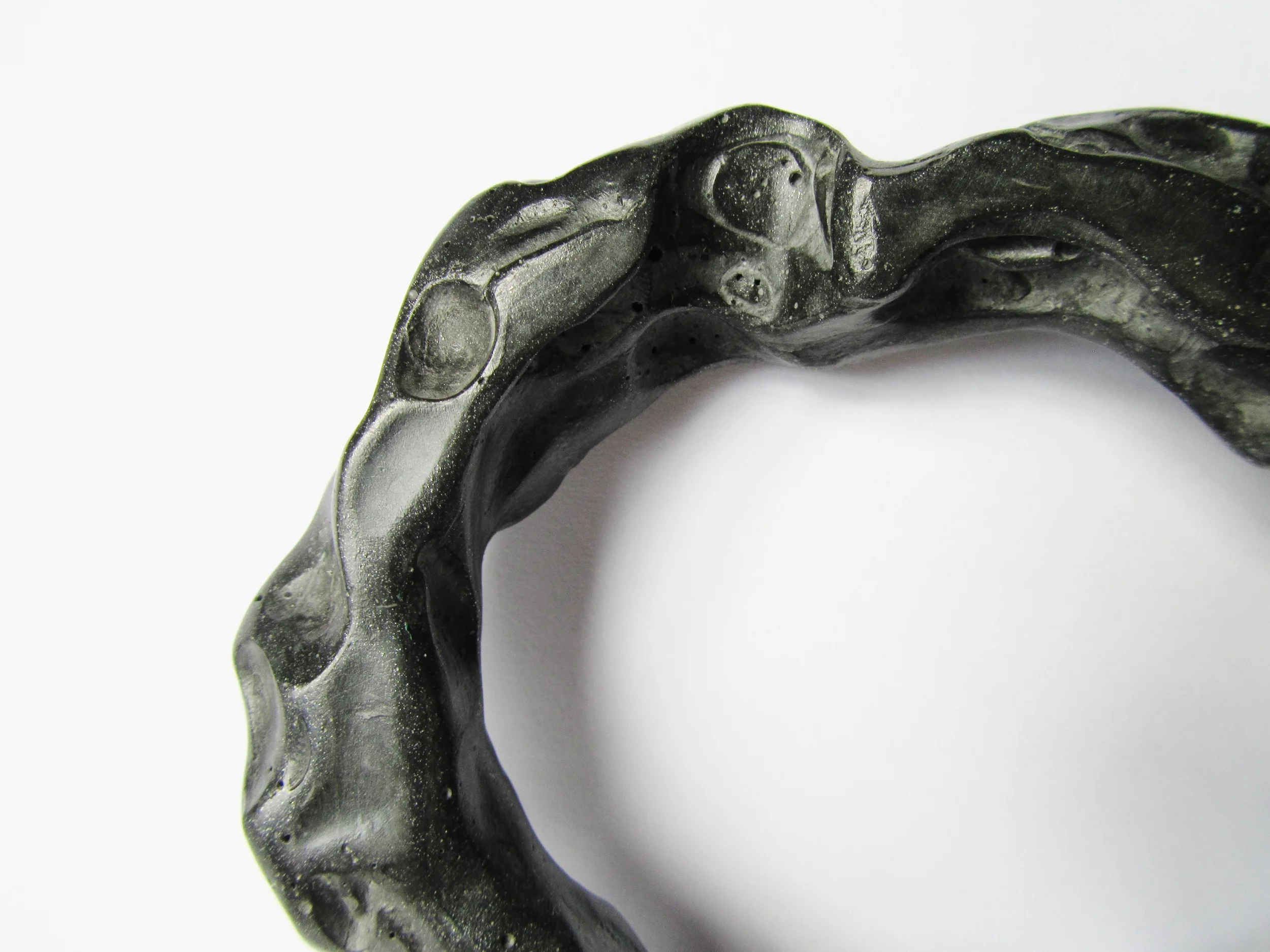 meteorite closeup bangle jade mellor manchester museum.JPG