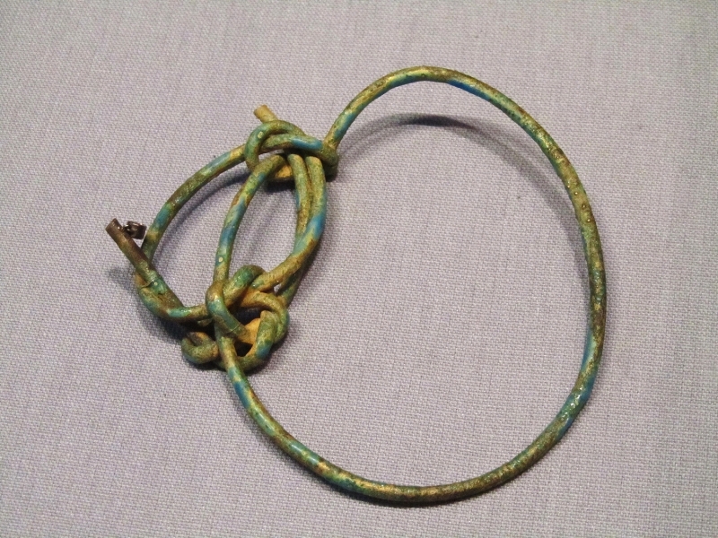 Drop of Water at the End of a Clothes-Line, 2000, Gold, white gold, diamond