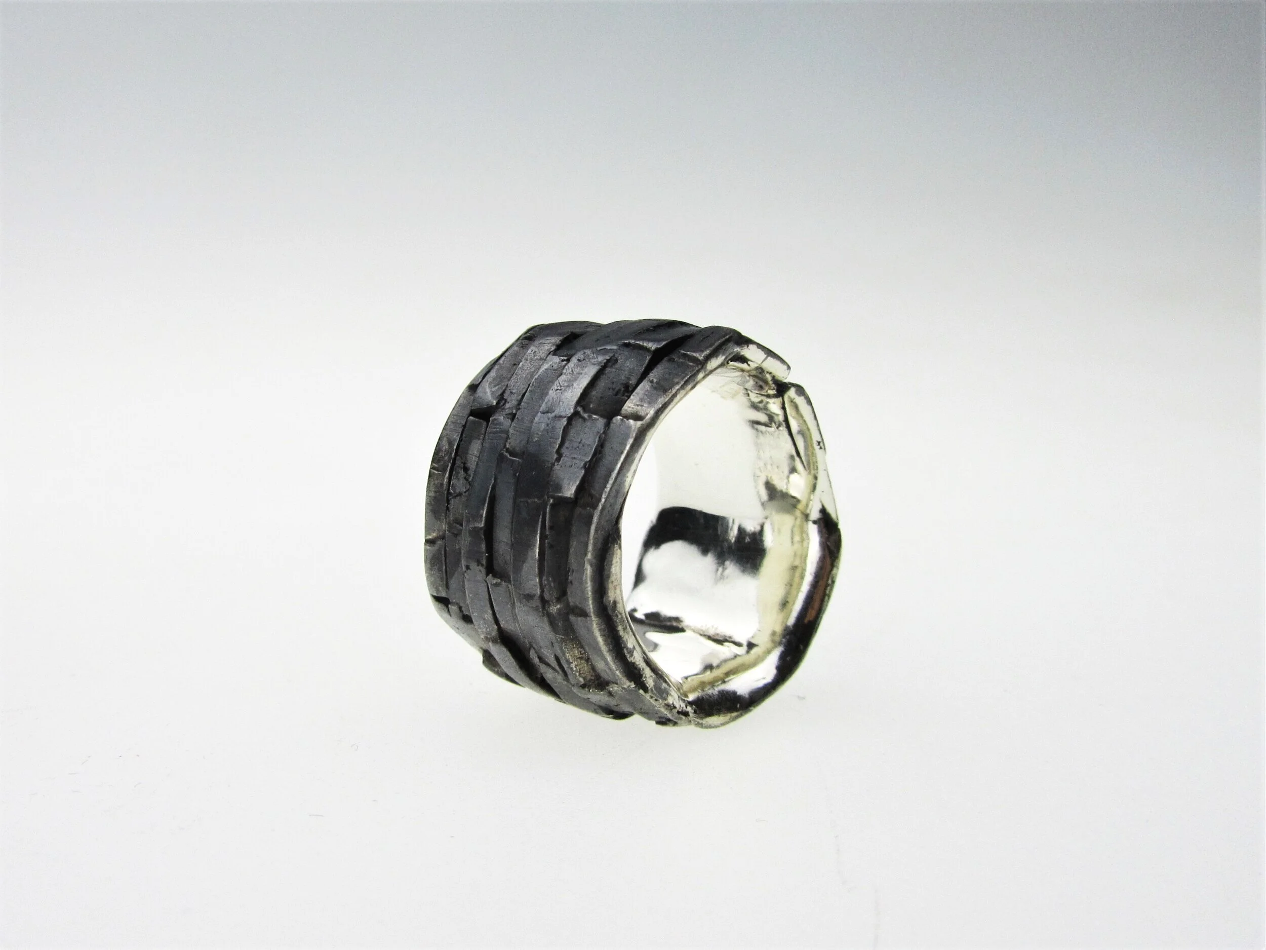 jade+mellor+silver+roman+brick+ring+caddis+larvae+2.jpg