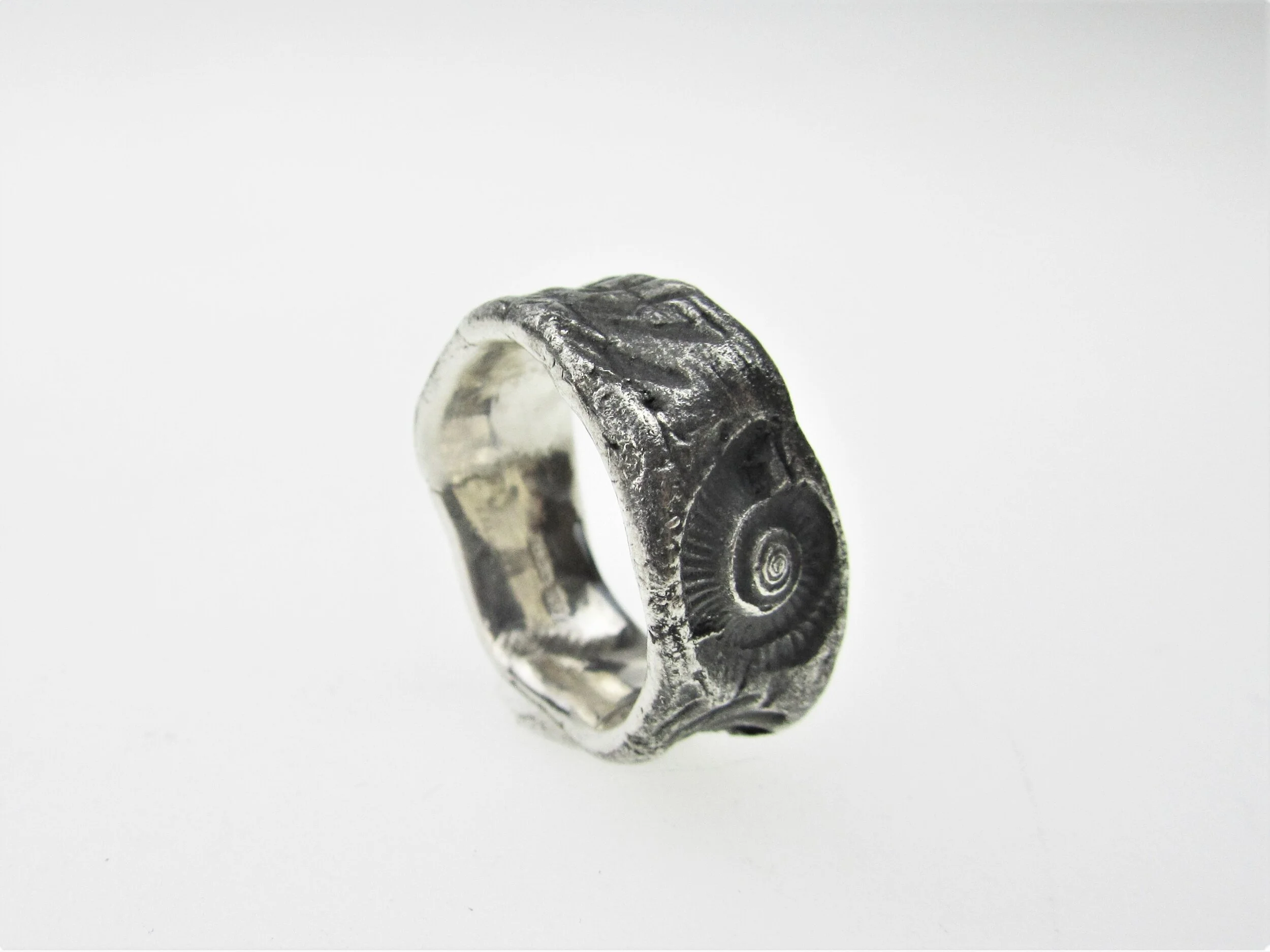 jade mellor silver fossil ammonite ring.JPG