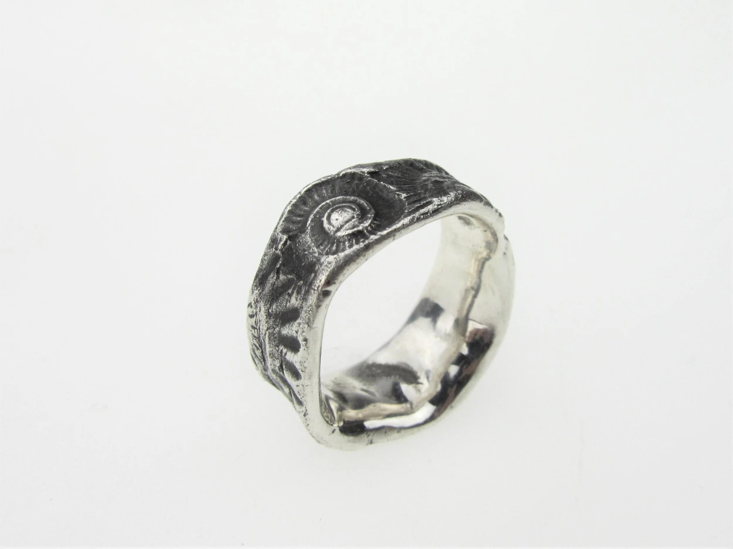 jade mellor silver fossil ammonite ring 5.JPG