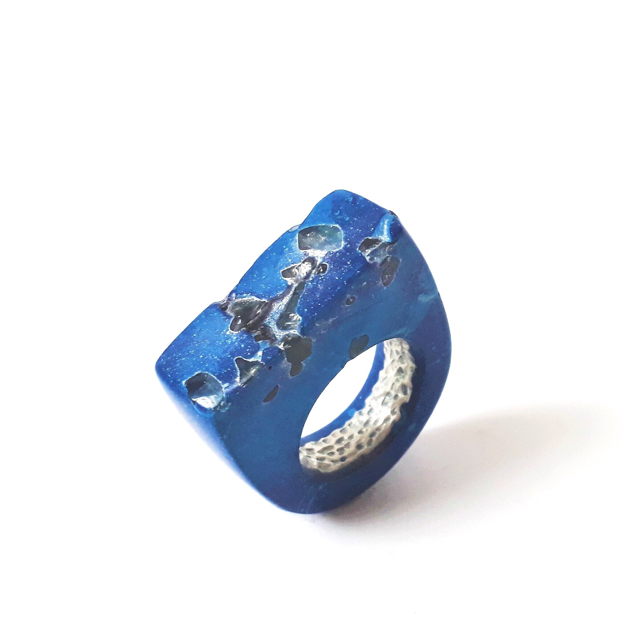jade+mellor+blue+resin+moonstone+silver+hewn+ring++6.jpg