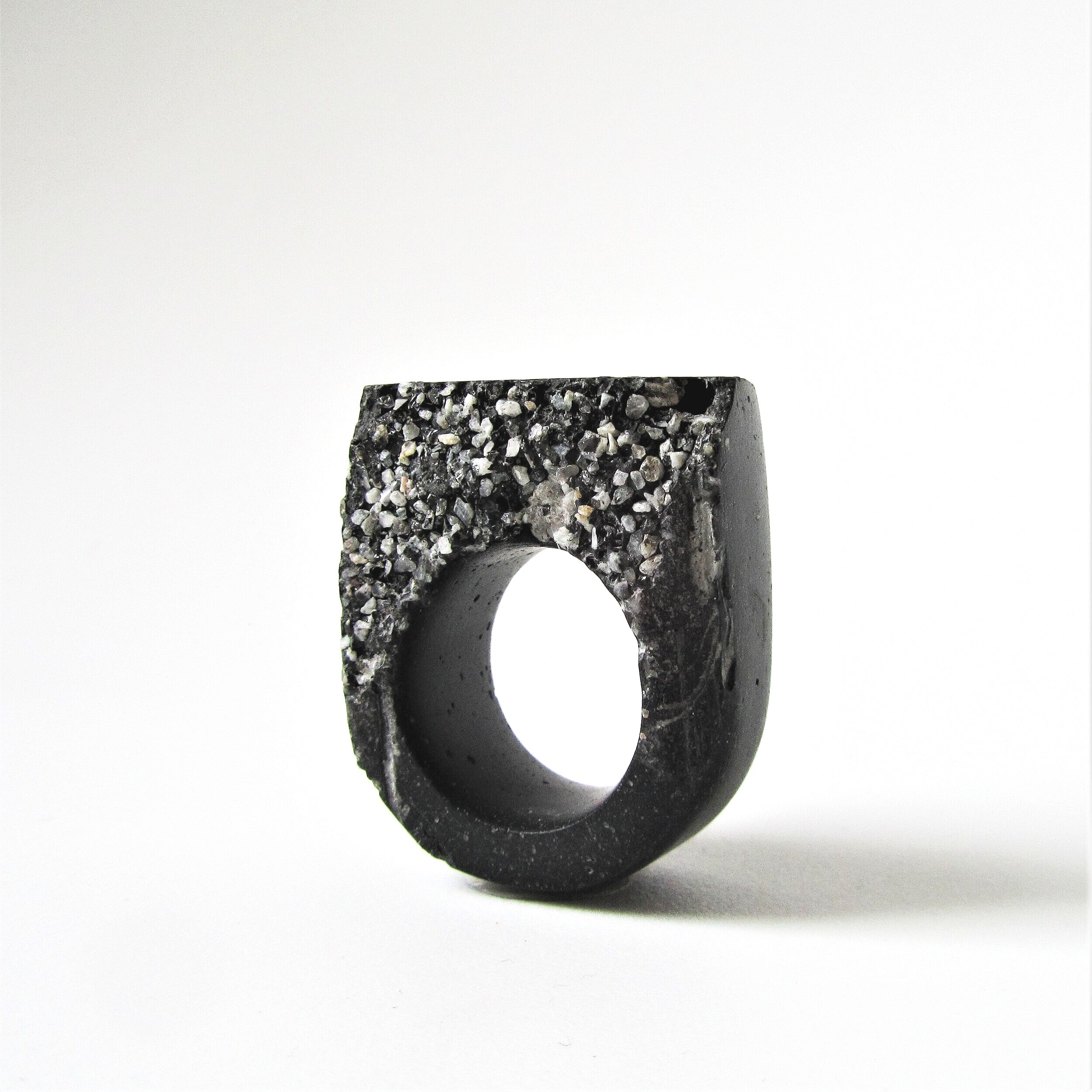 jade+mellor+hewn+ring+dark+charcoal+grey+granite+hewn+resin+ring+4.jpg