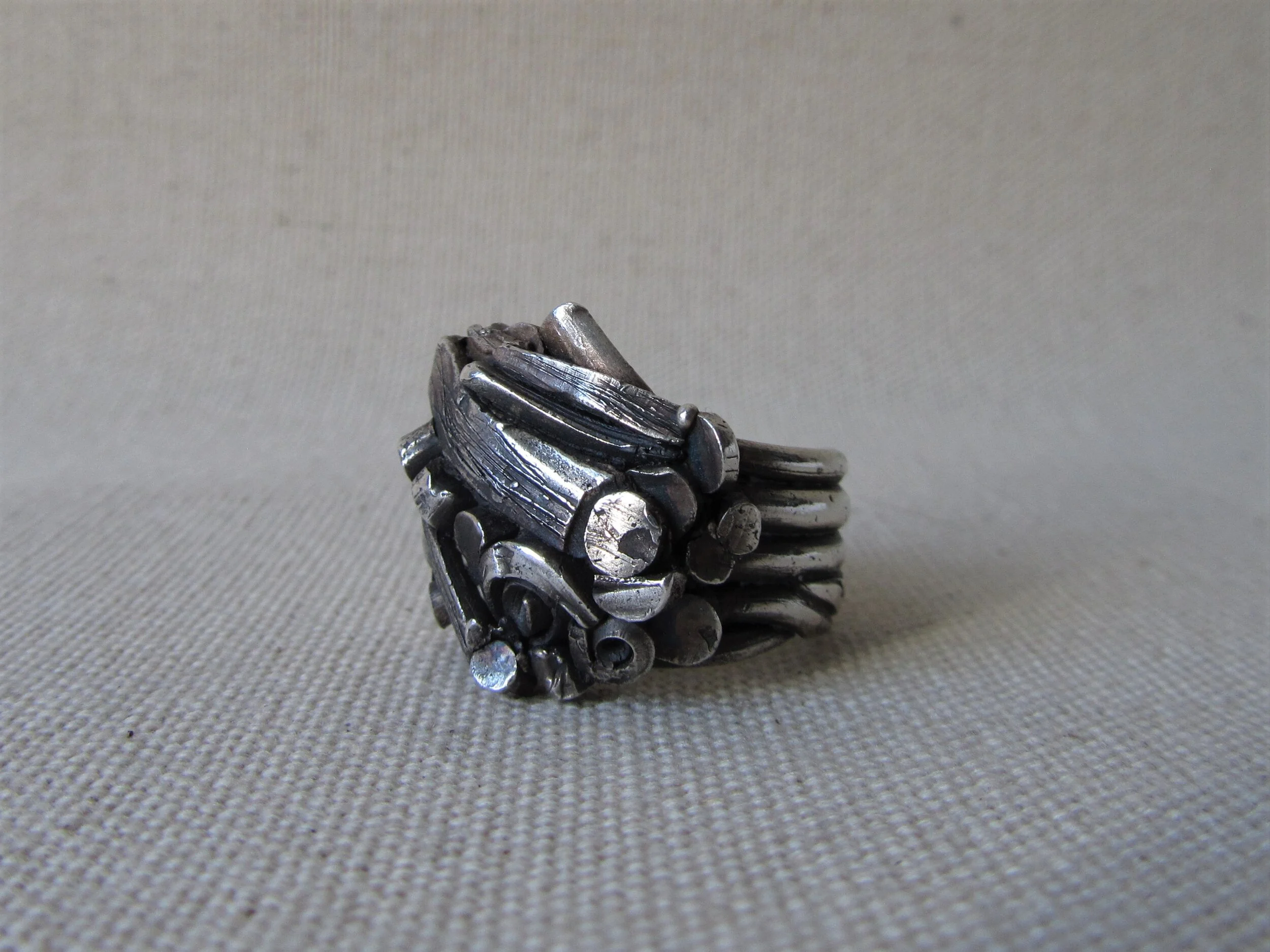 jade mellor silver caddis case cluster ring 4 strand  16.JPG