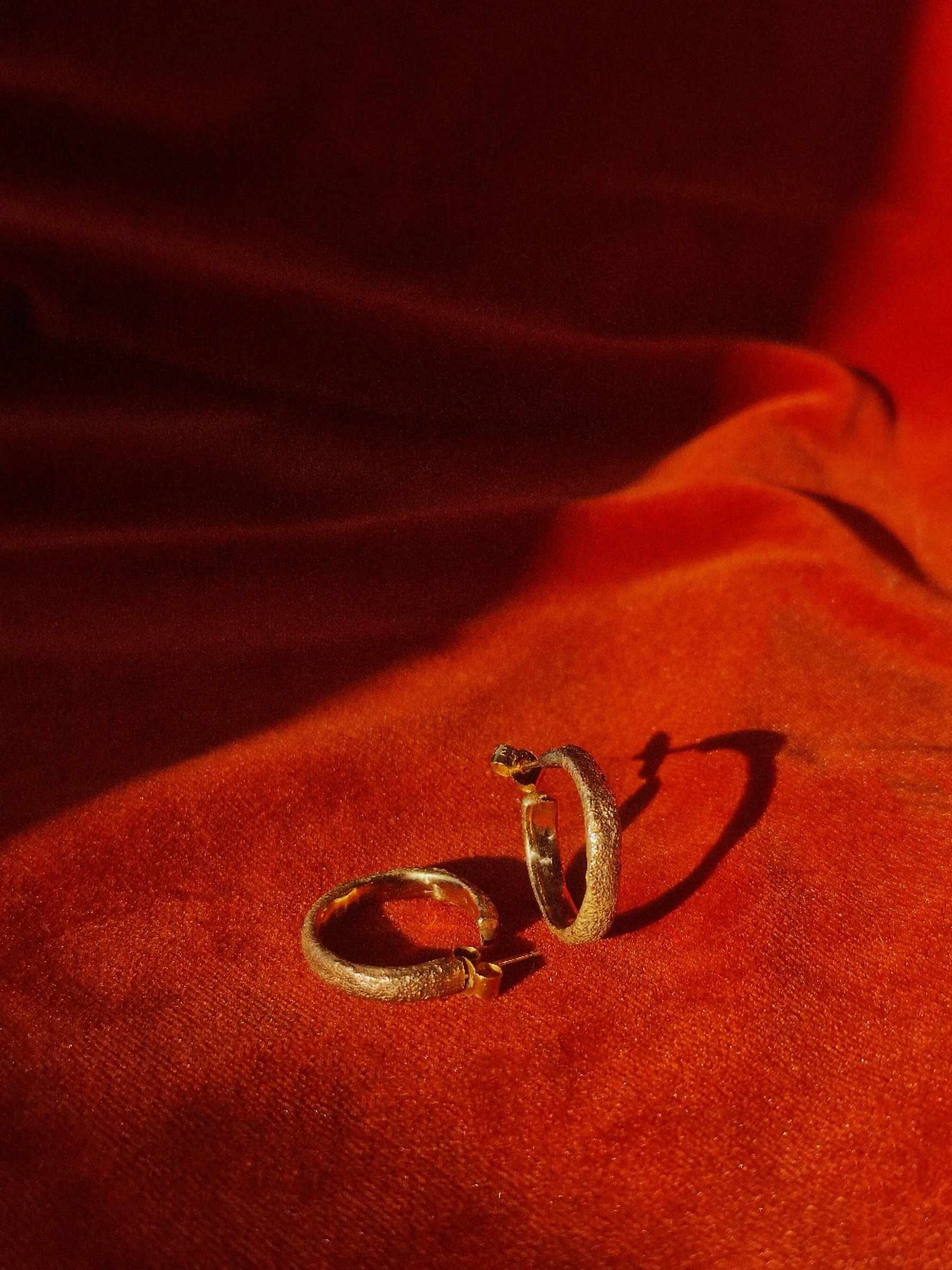 Sandstone Hoops Bronze & 9ct gold