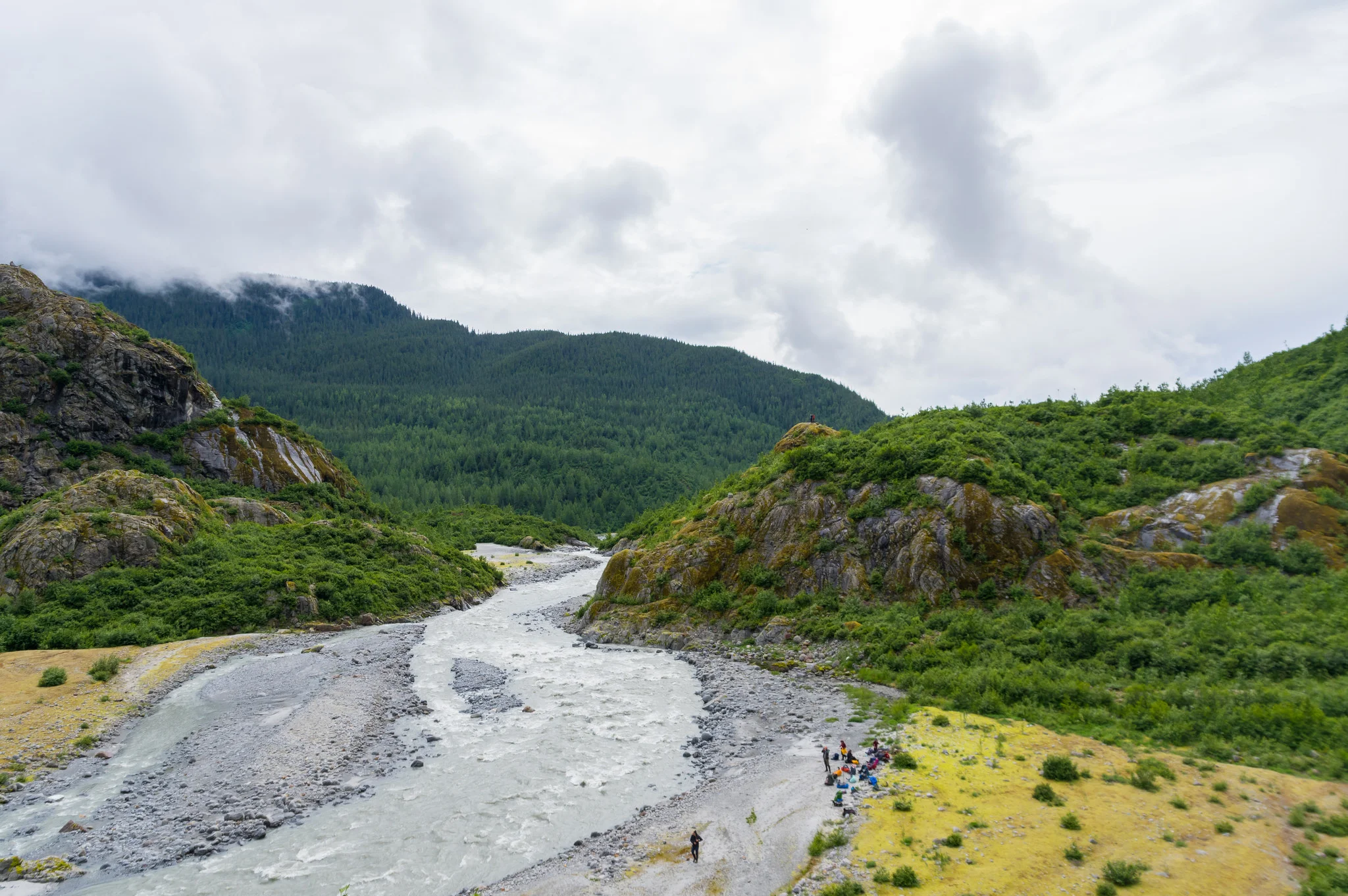 Juneau Week includes a series of warm-up hikes while everyone gets the hang of their gear and working in Southeast Alaskan weather. Photo: Daniel Otto.