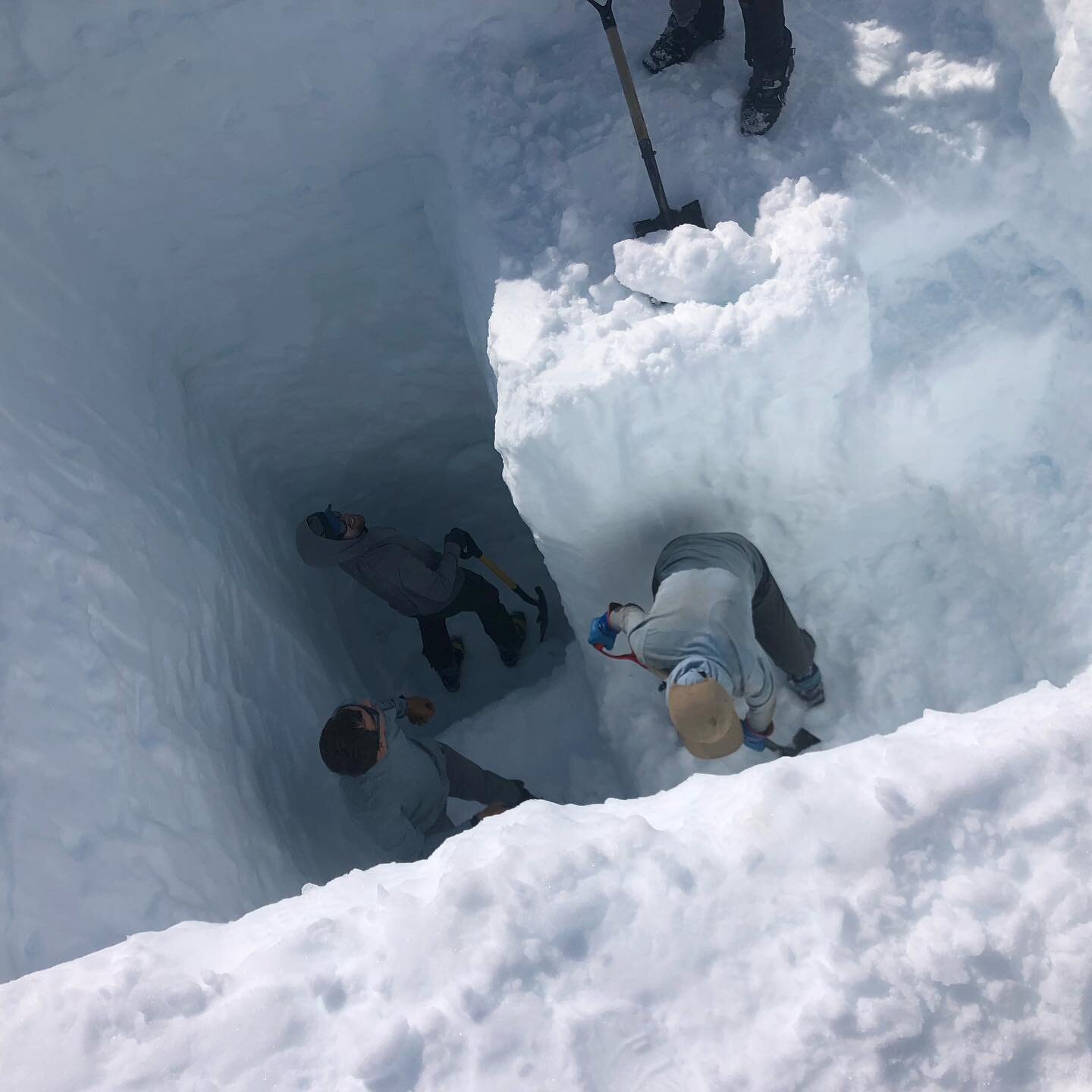 The Science! 
A big part of JIRP is the research on the Icefield. The accessibility and availability of the icefield provides a great opportunity for all sorts of research. Here are a few projects that I participated in. 
1) Pits, pits, pits! 5 meter