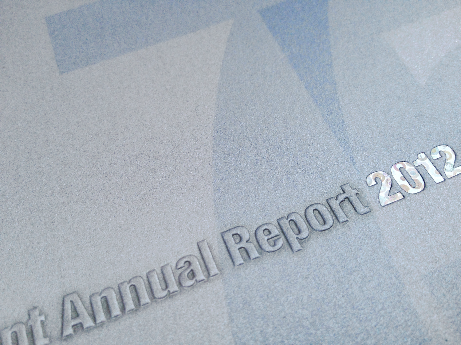 annual-report-cover