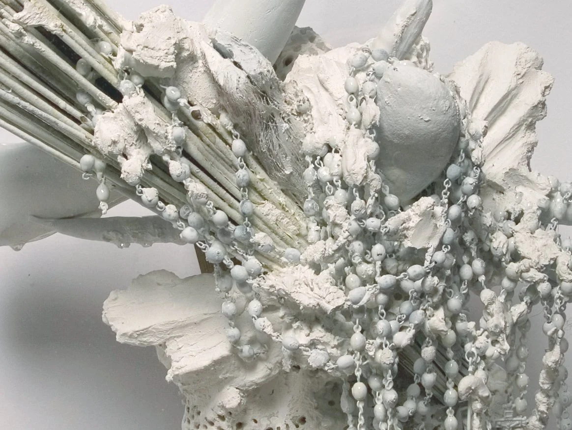 Large scale colored sculpture with concrete plaster and objetcs in a plexiglas box exhibition of a contemporary art gallery in New York