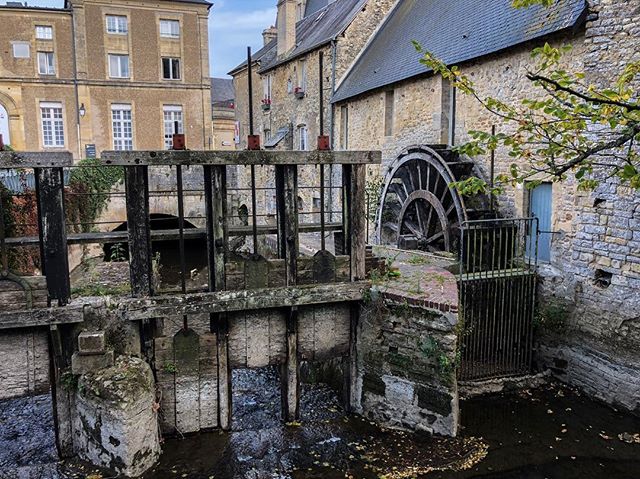 As the only town to escape Allied bombing prior to D-Day, Bayeux has preserved a sense of history everywhere you look. #iphonephotography #iphonex #iphonexphotography #France #normandy #bayeux