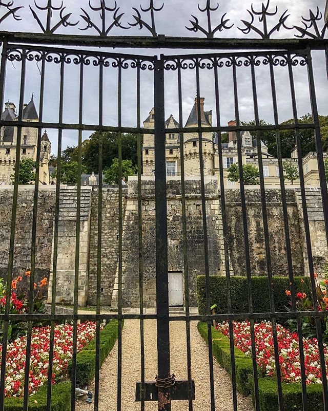 Ch&acirc;teau d'Uss&eacute;, the chateau which is thought to have inspired the original story of Sleeping Beauty. #iphonephotography #iphonex #iphonexphotography #france #chateau #loirevalley