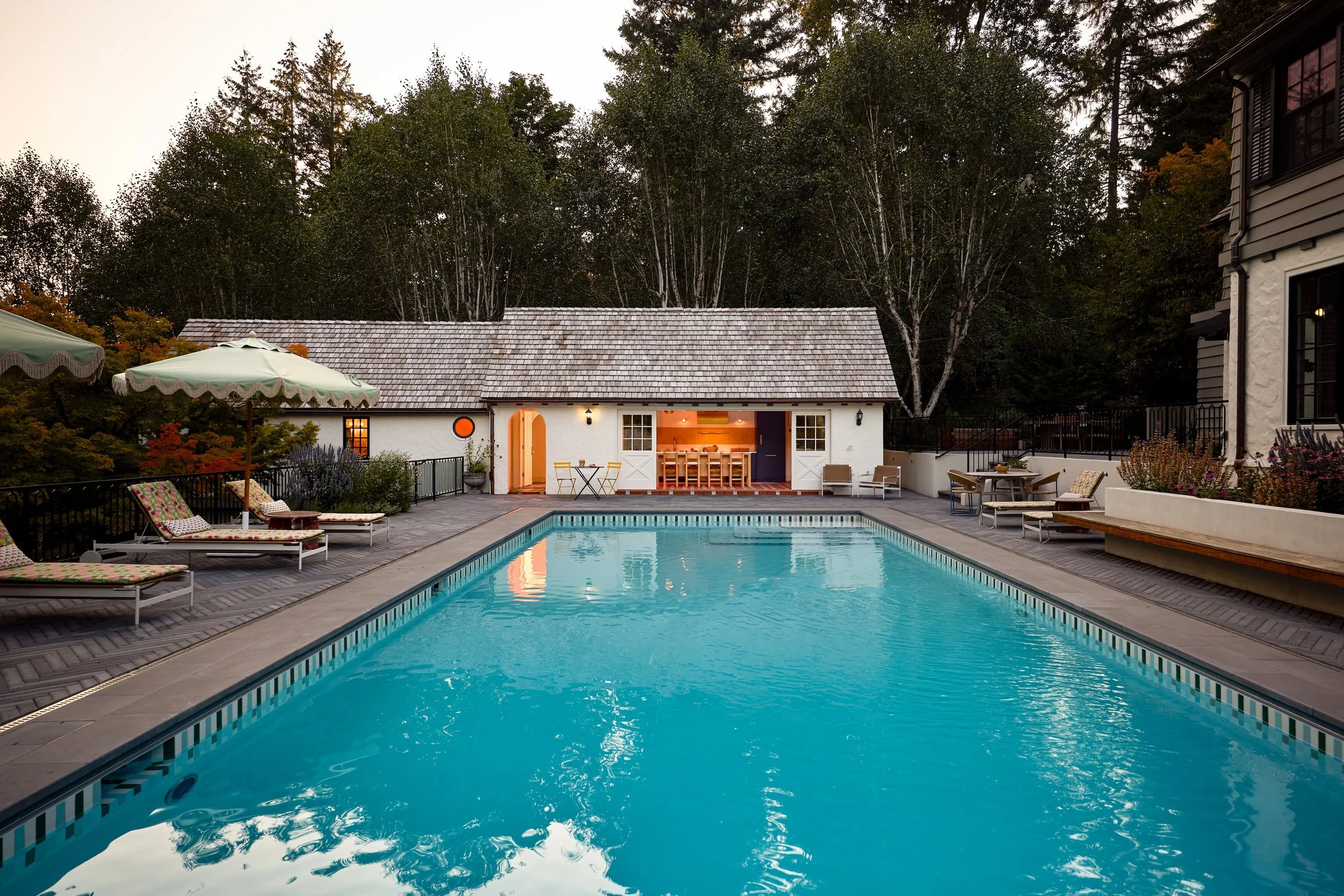 PoolHouse2122.jpg