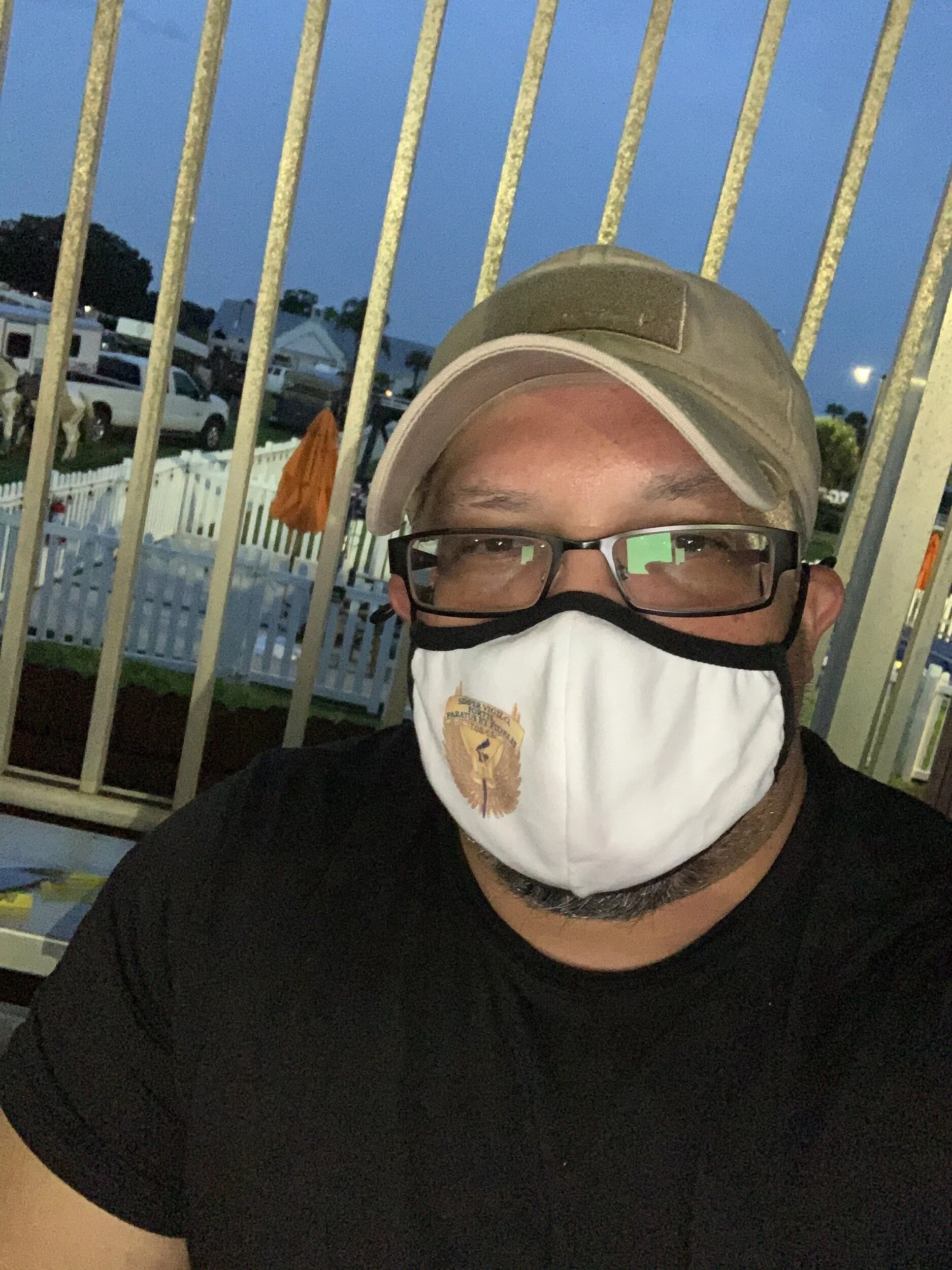 8426C870-E8C9-491F-8714-0923F1D430A8