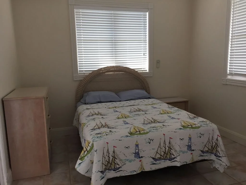 big house bedroom 2.jpg