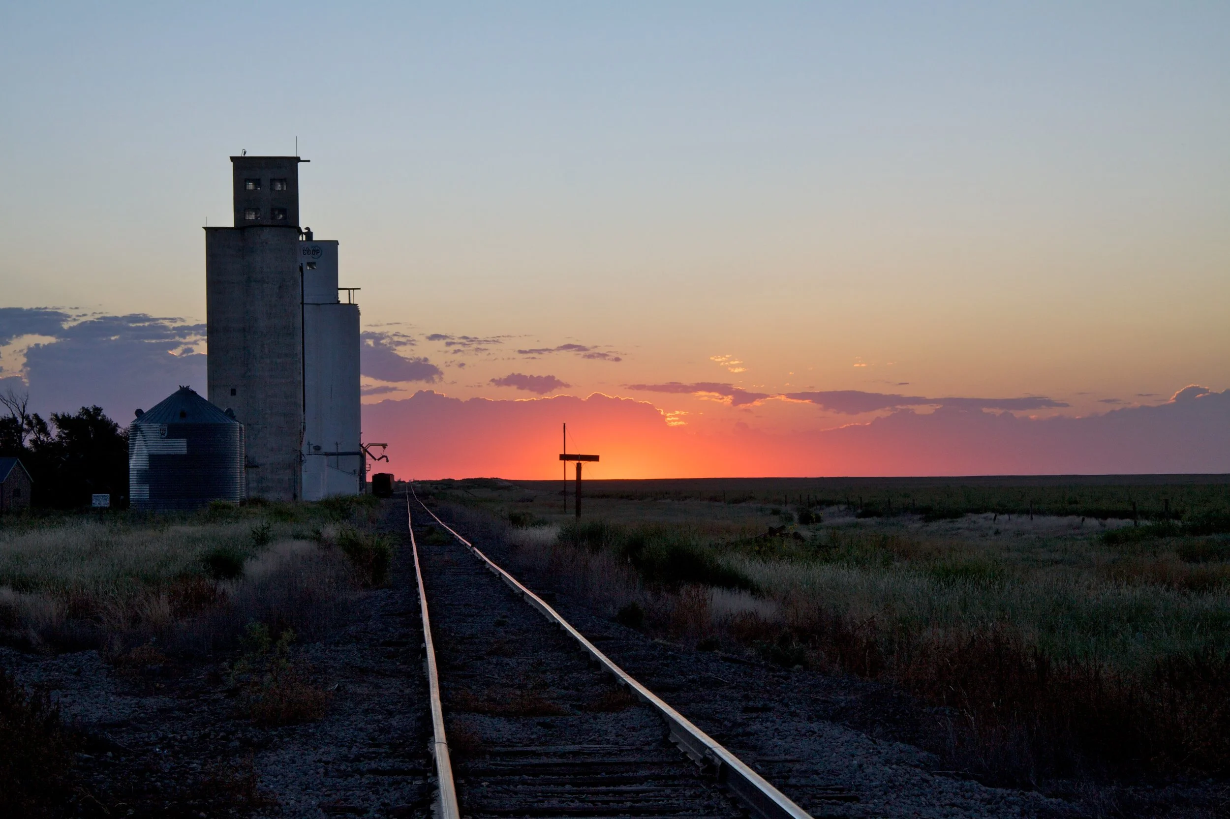 Tracks.jpg
