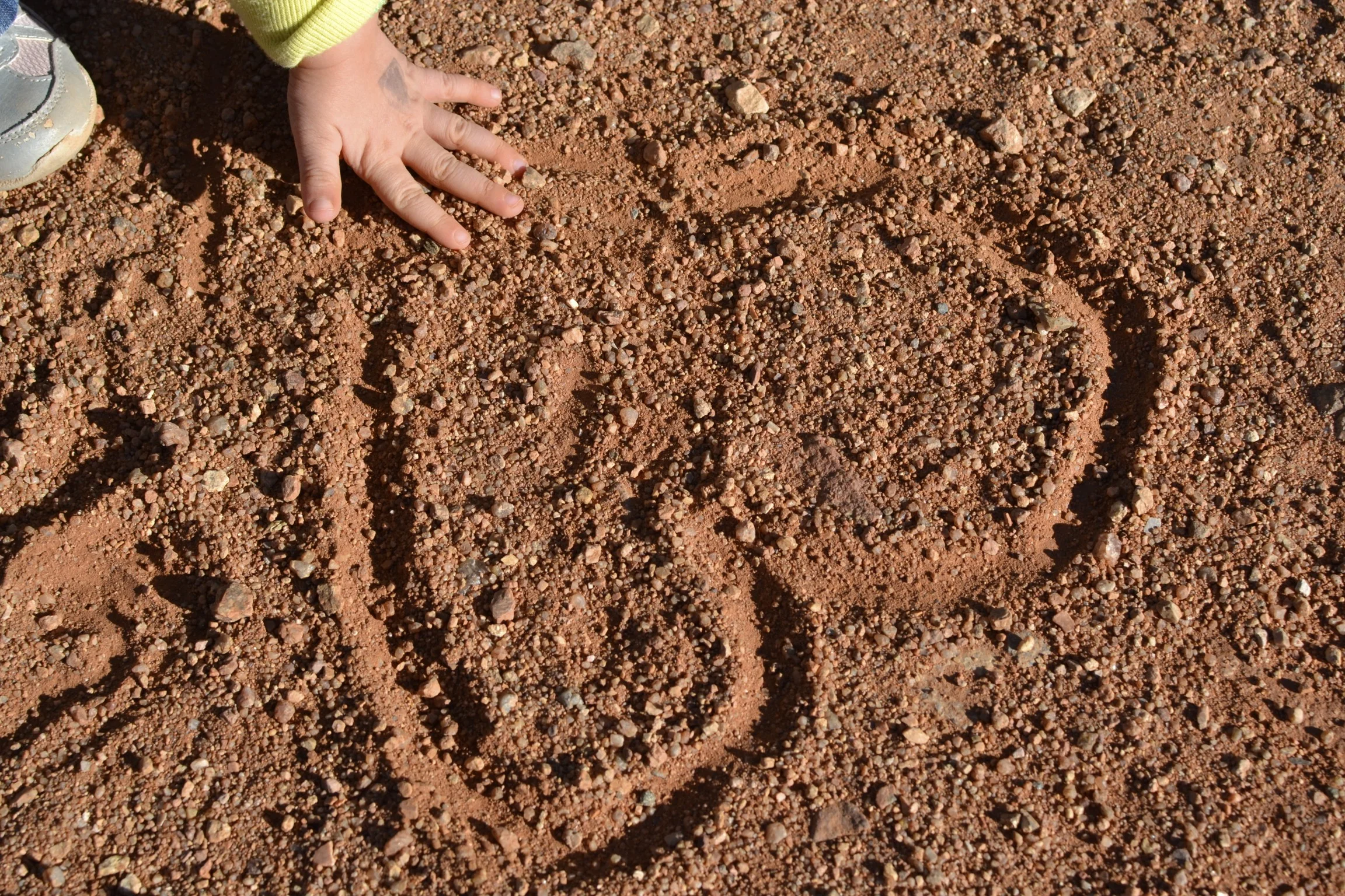 i love this girl and she loves dirt.