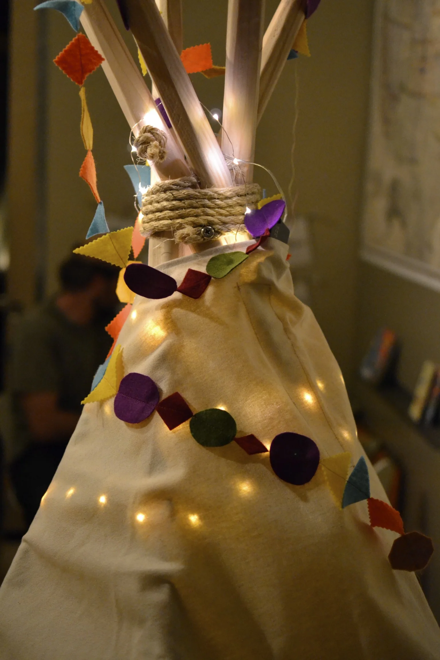 lit teepee