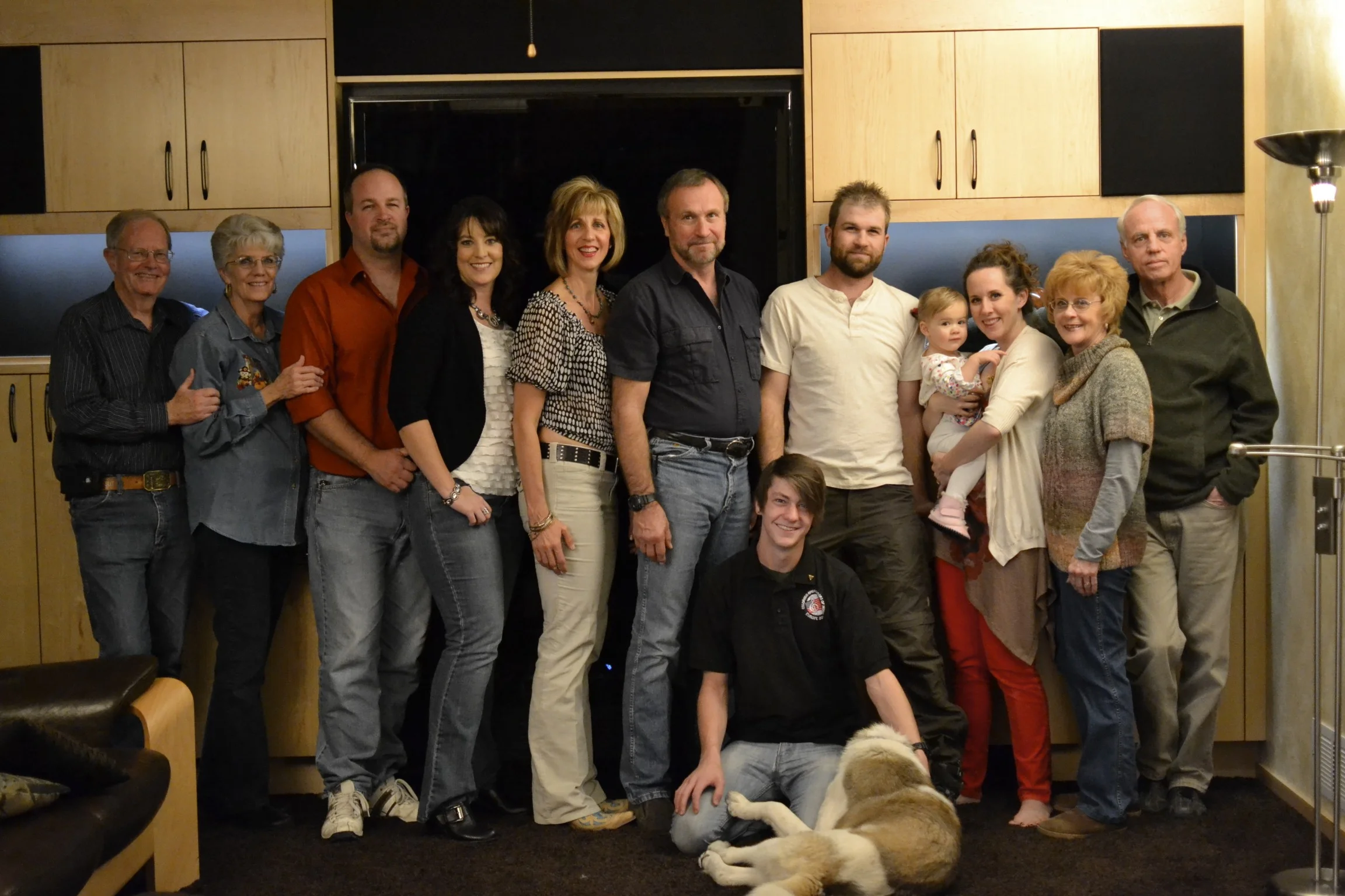 my sister-in-law's parents, my brother and sister-in-law, my mother and father-in-law, us, my mom and dad and in front my brother-in-law and gus ... my dog-in-law? sure...