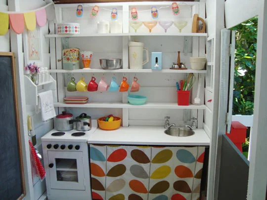 i love this indoor kitchen space from apartment therapy