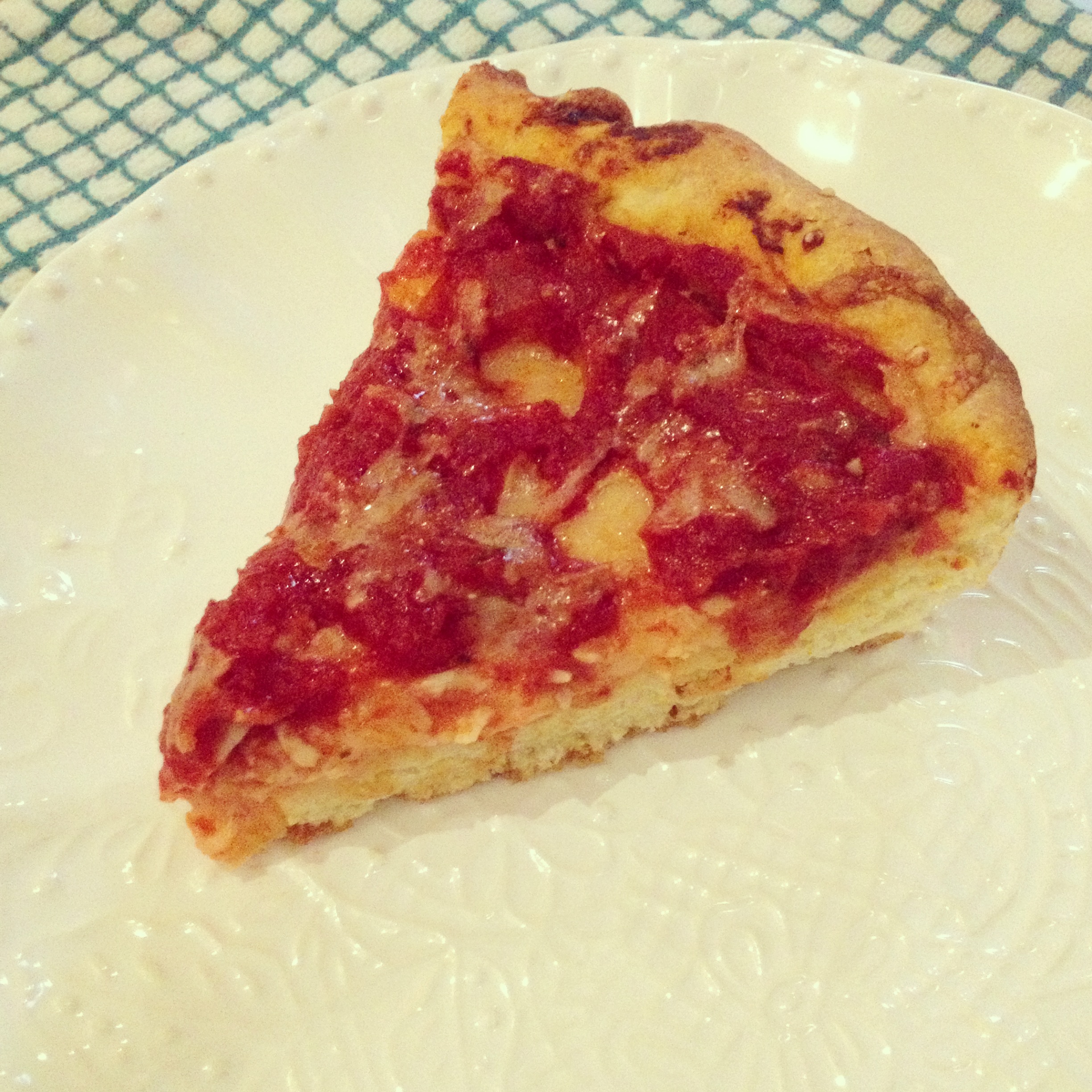 BIRD FOOD: chicago style pizza