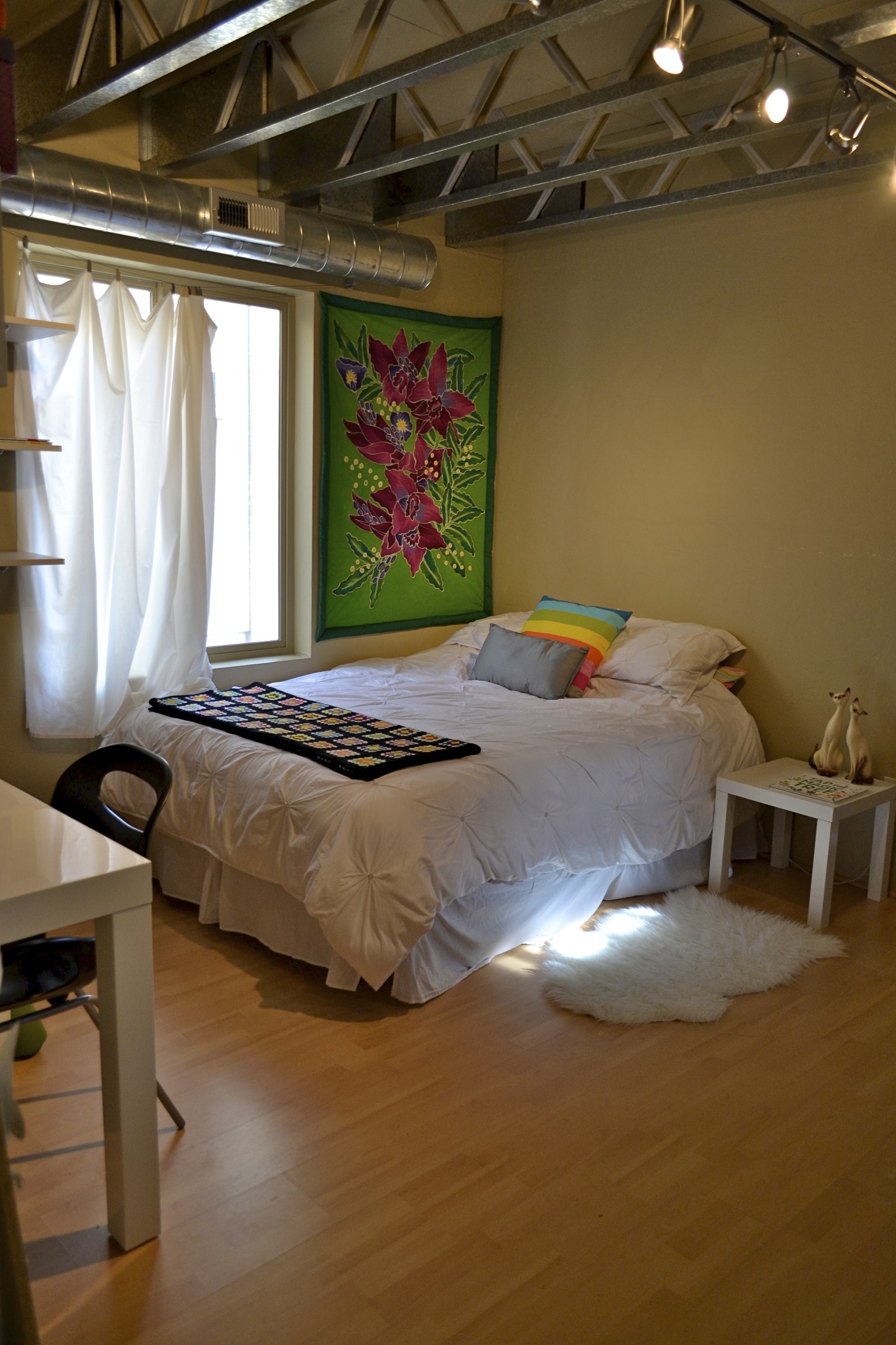 Second level bedroom