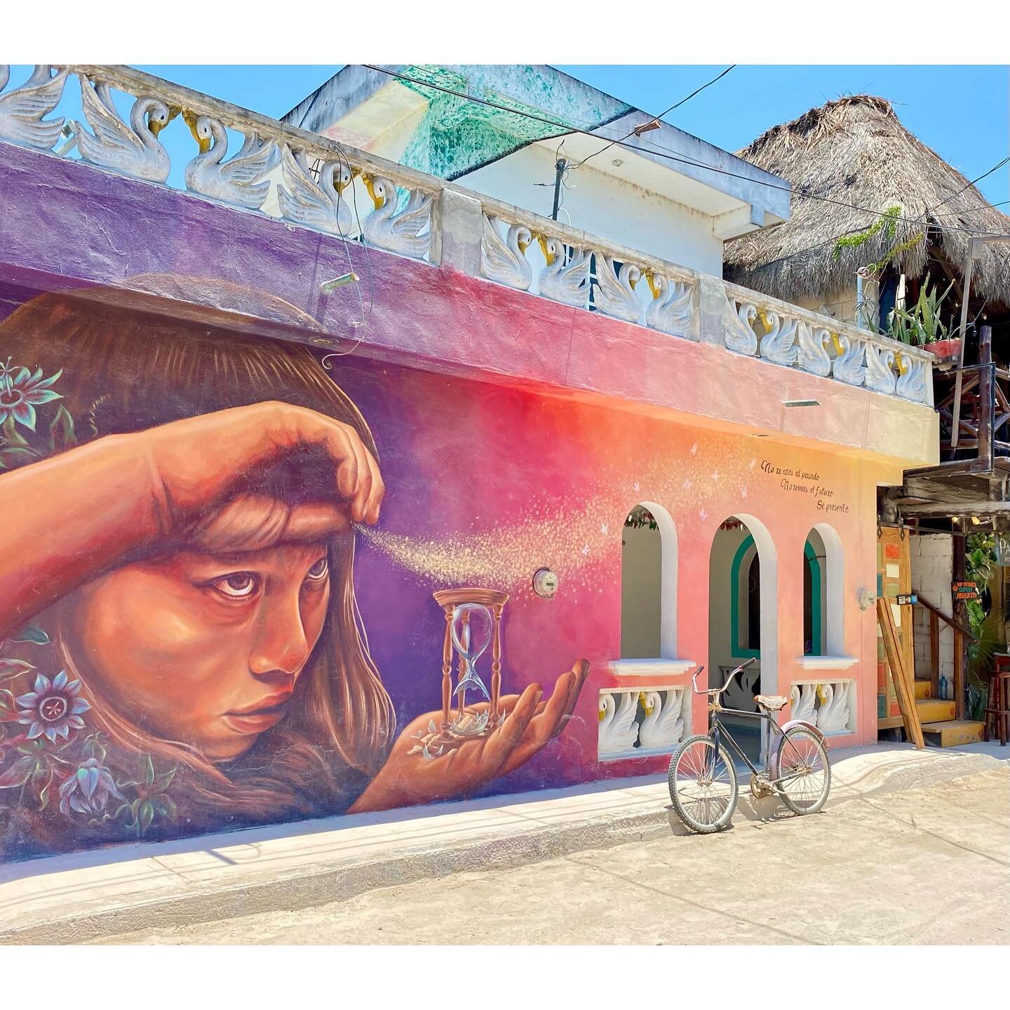 Sights and scenes of Holbox Island - aside from being eaten alive by mosquitoes, this place was dreamy 😍

#holboxisland #mexico #mexicotravel #travel #travelphotography #streetart #murals #beachesforlife #islandlife