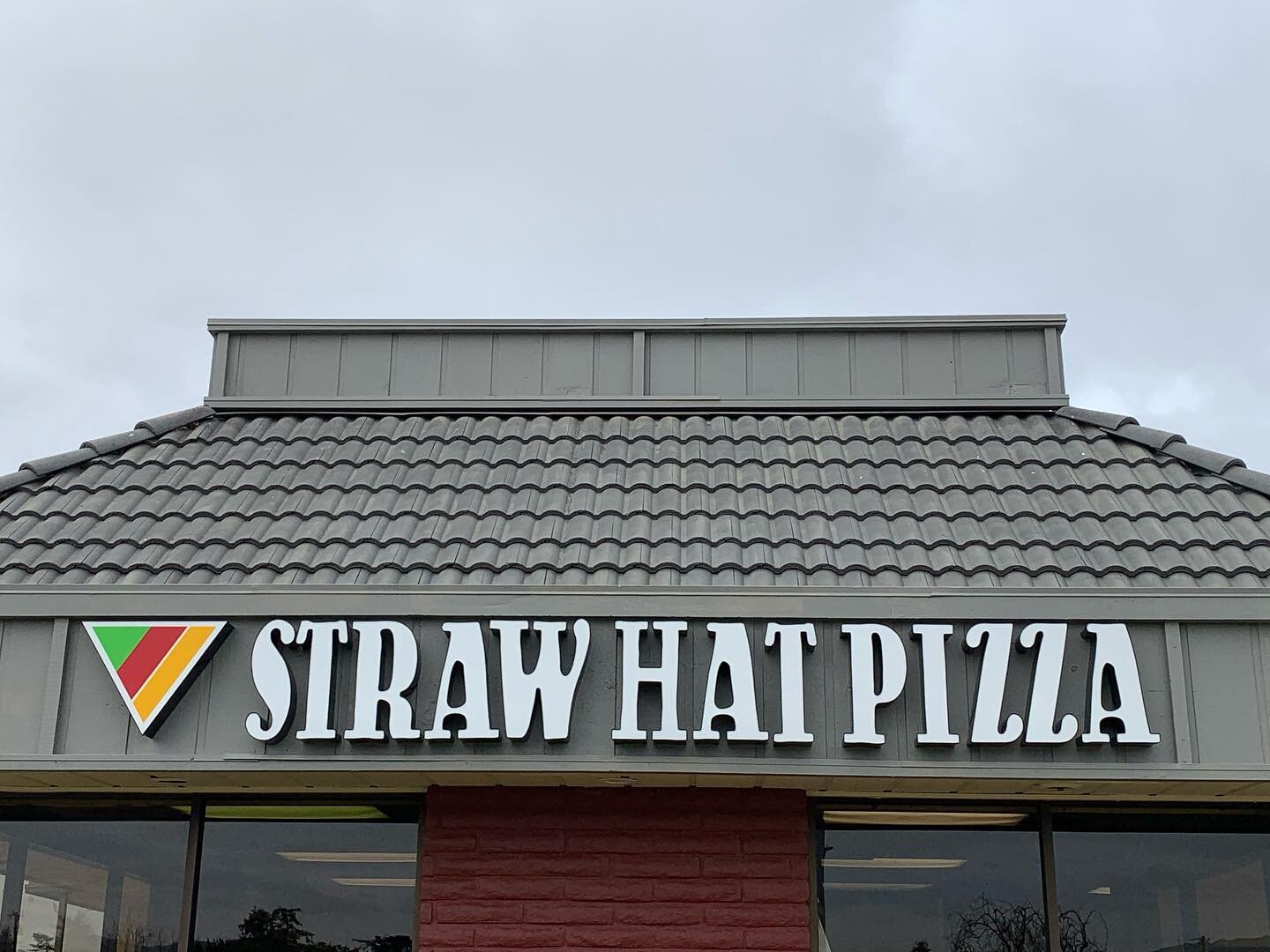 Straw Hat Pizza Salinas coming soon. Stay tuned. If you need  LED channel letter signage for your business facade, email me. Info@CreativeGDS.com #channelletters #signage #ledsigns