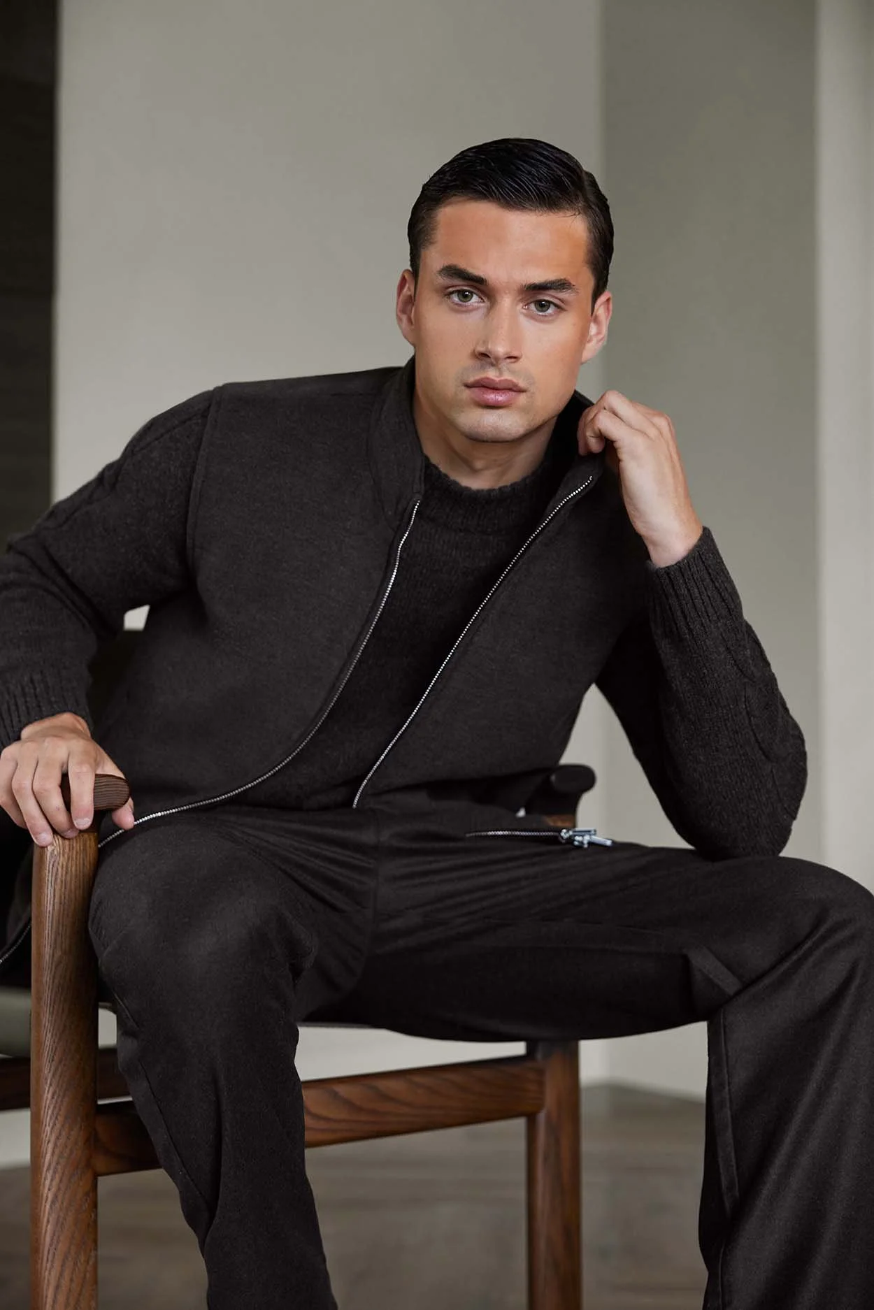 Campagne fotoshoot op locatie met modellen Gentiluomo AW26 03.jpg