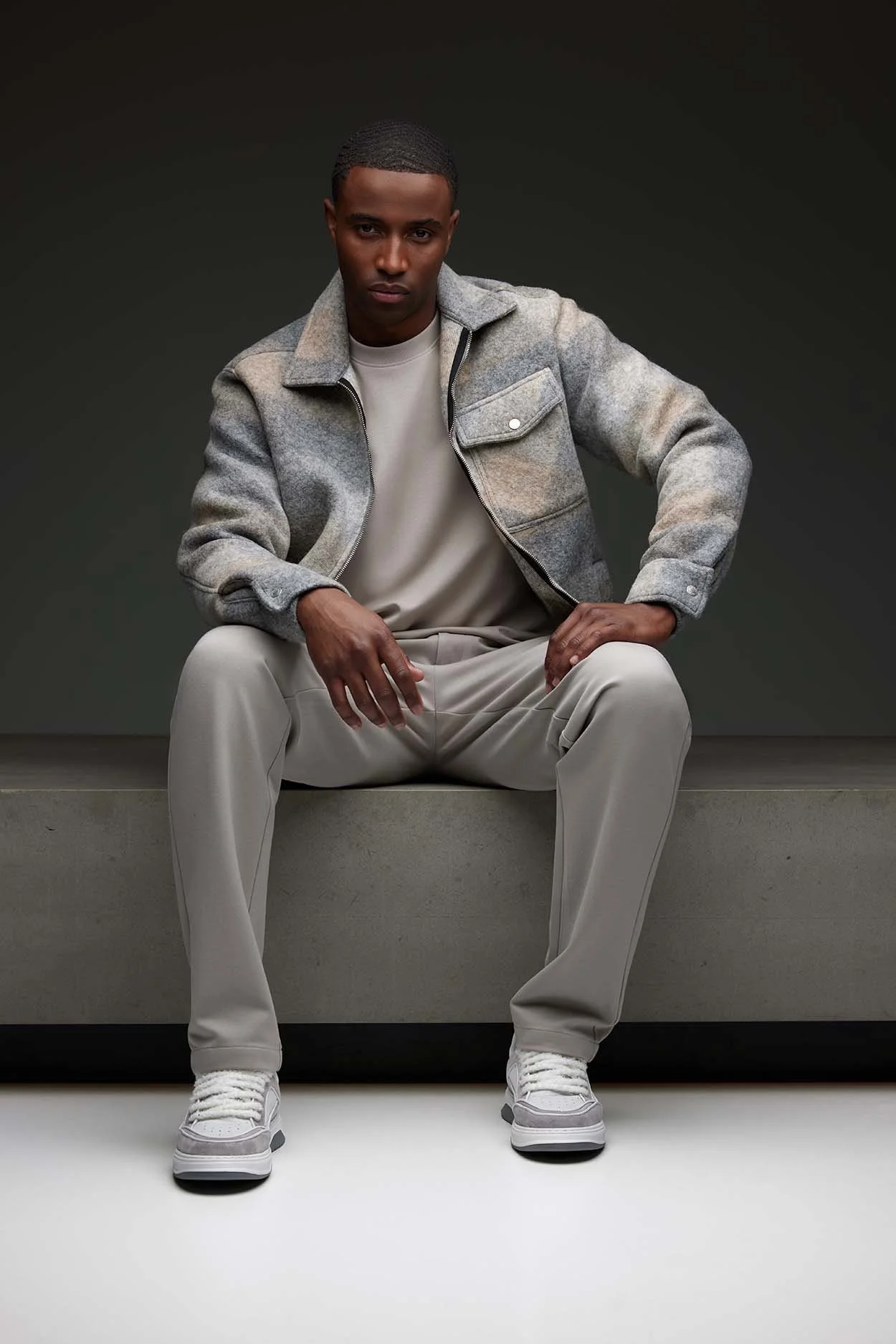 Campagne fotoshoot in de studio met modellen Monogram AW26 08.jpg