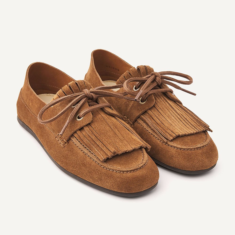 packshotfotografie modelfotografie schoenen Nubikk suede product.jpg