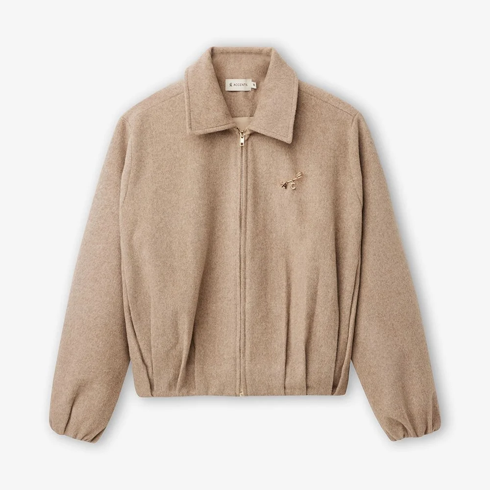 Flat lay hanger kleding productfotografie Accentil jacket.jpg