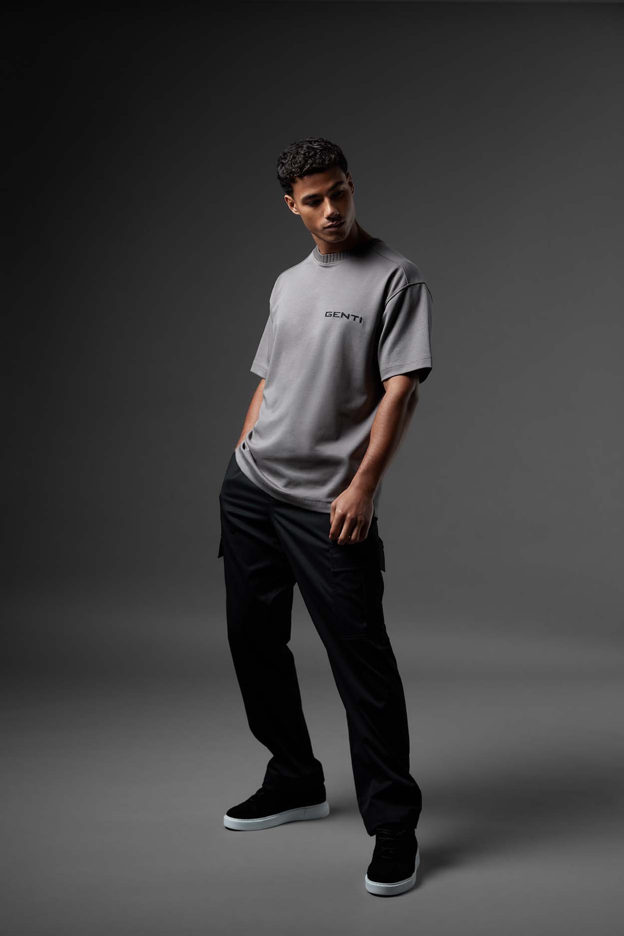 Campagne fotoshoot in de studio met modellen Genti AW2615.jpg