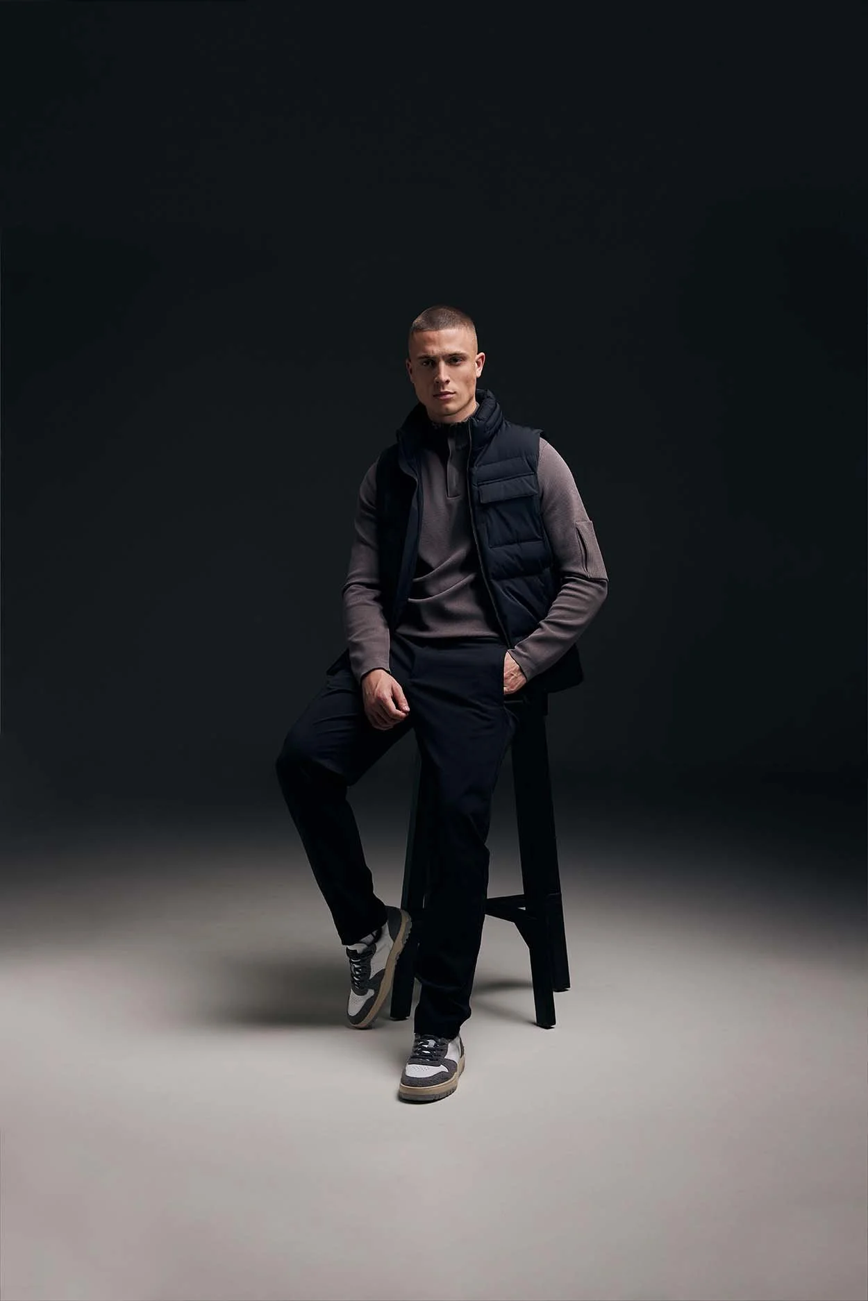 Campagne fotoshoot in de studio met modellen Genti AW2506.jpg