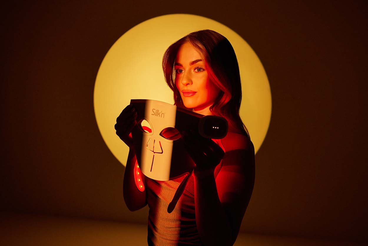 Campagne fotoshoot in de studio met modellen Silk'n led mask03.jpg