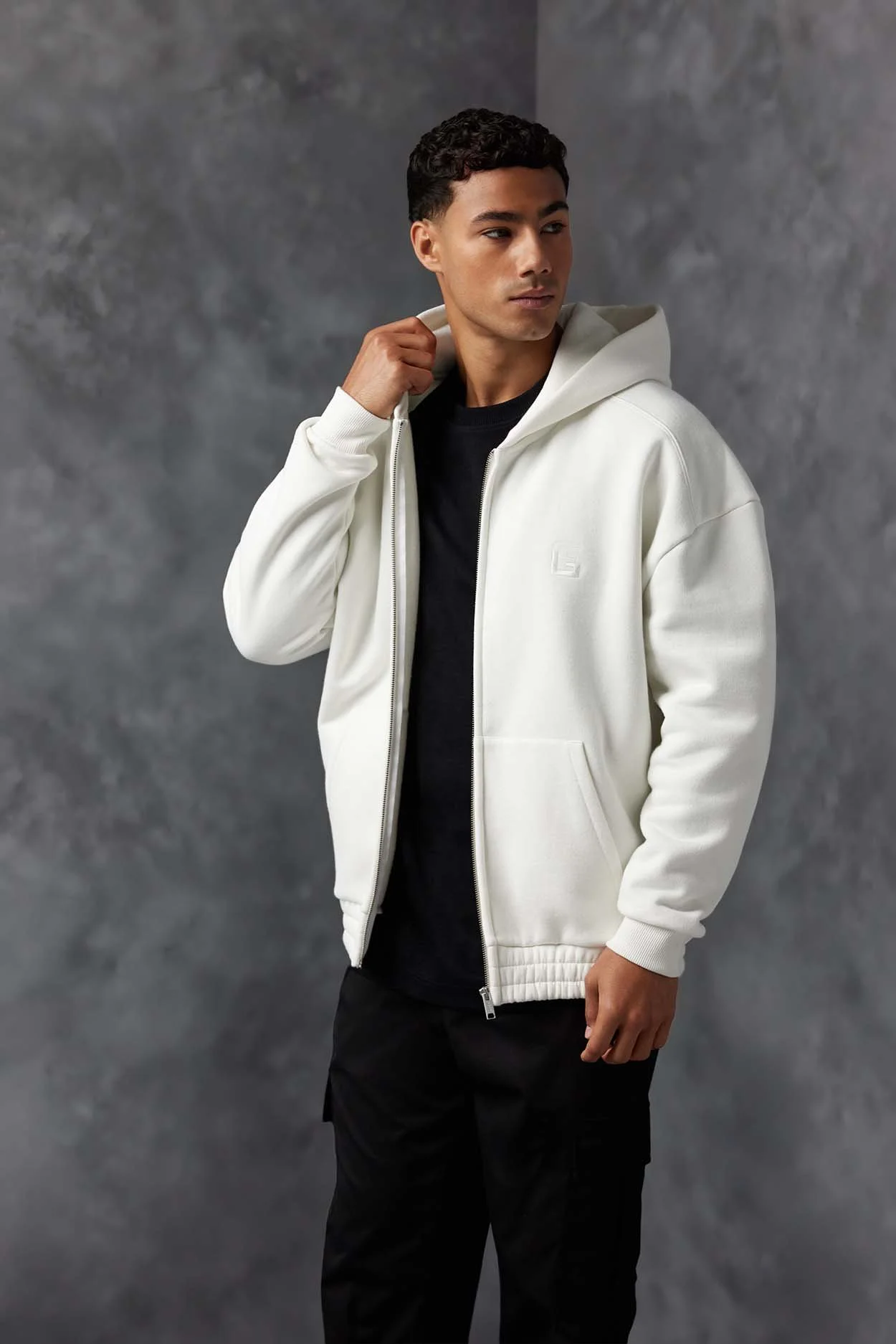 Campagne fotoshoot in de studio met modellen Genti AW2602.jpg