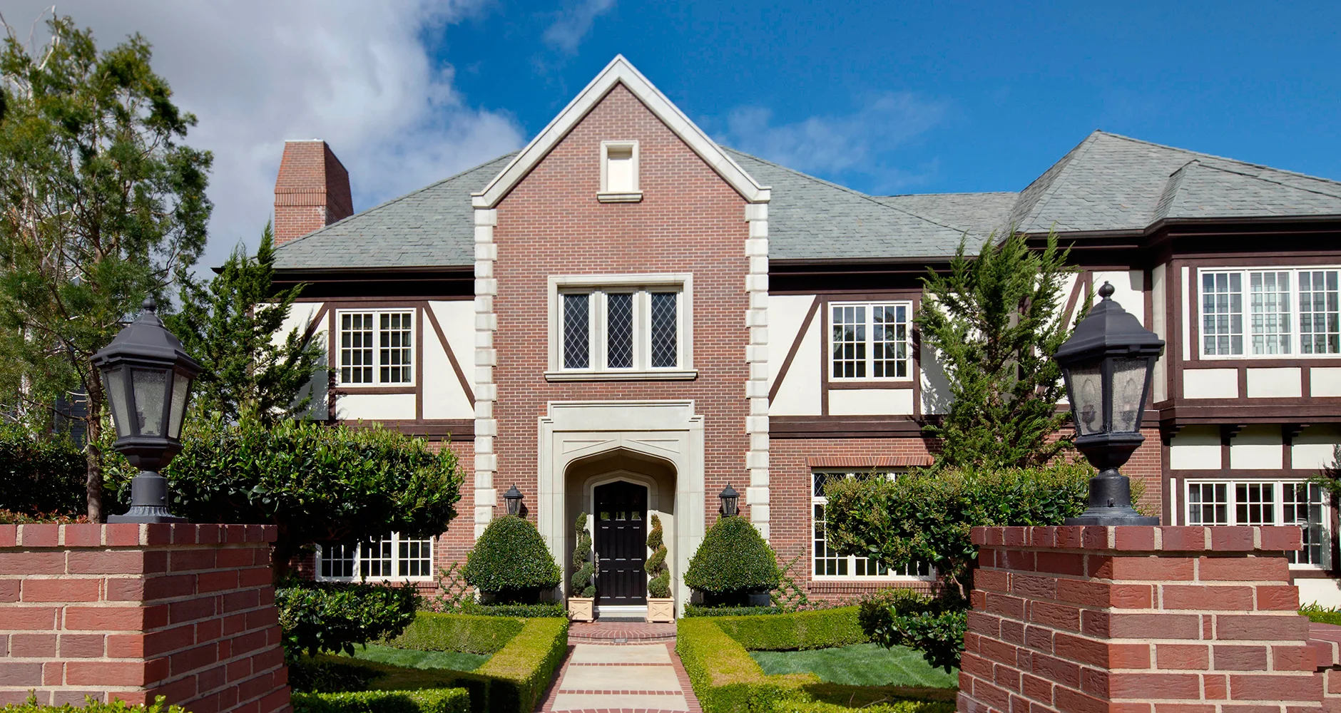 RevealWindowCleaning_Ventura_06.jpg