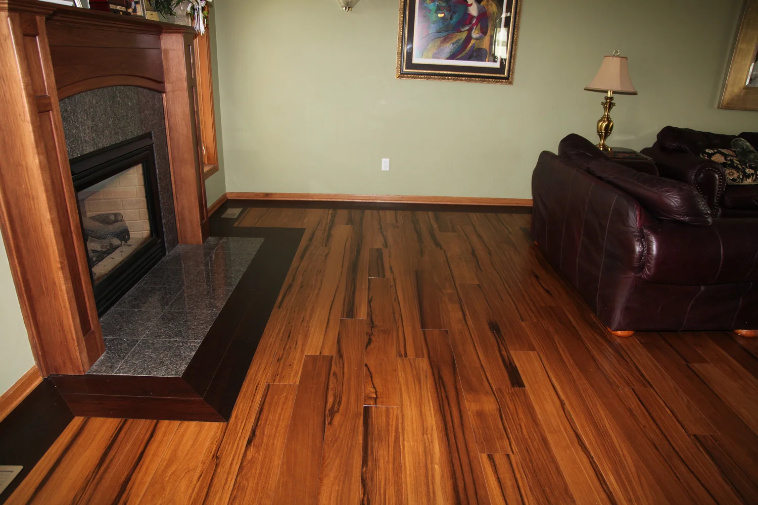 Celtis%20Natural%20Medium%20&%20Wenge-4788.jpg