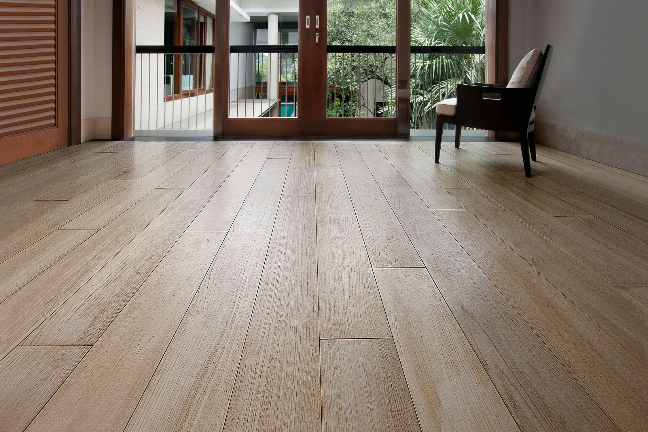 Plantation Teak Blanc