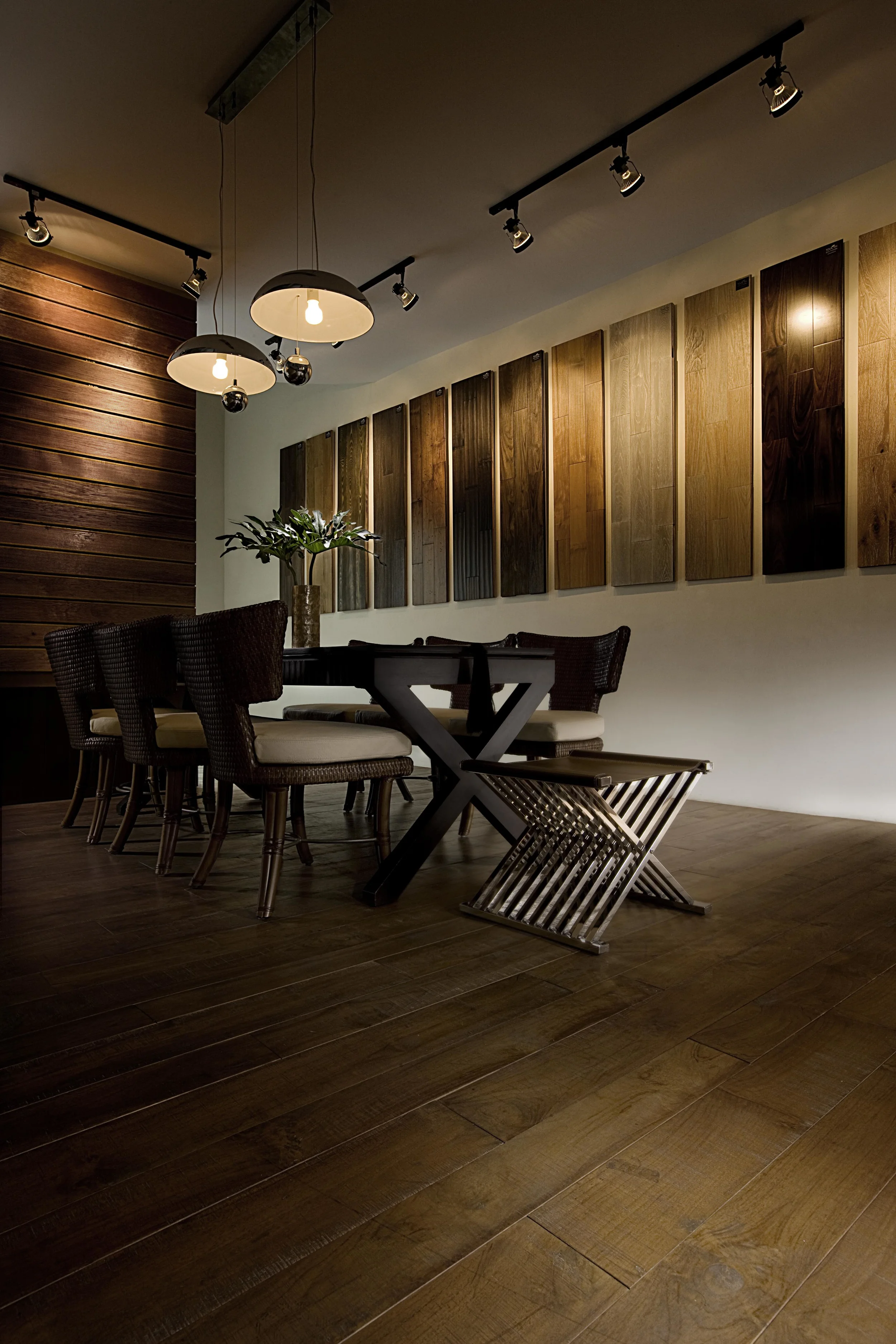 Plantation Teak Navajo